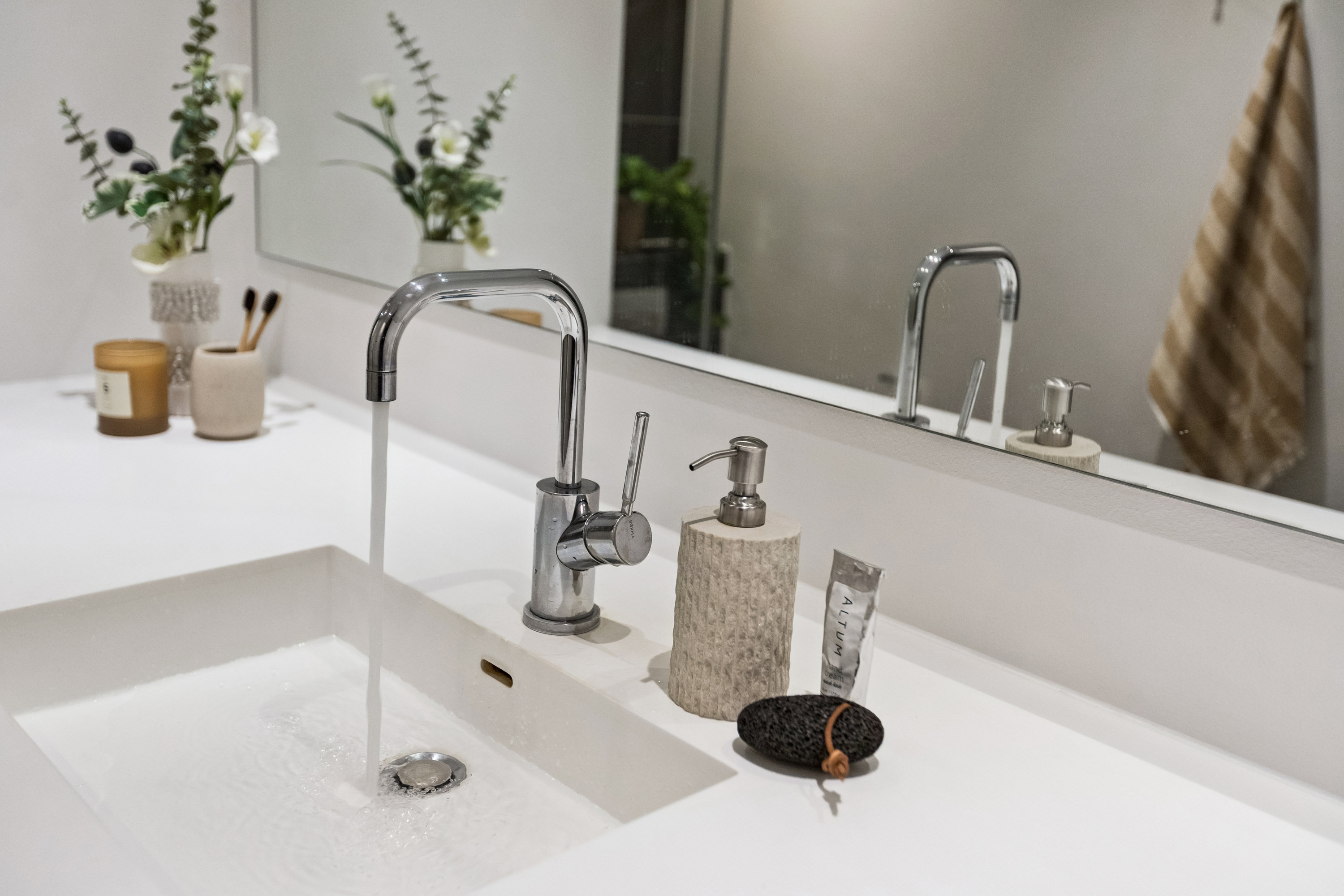 Fremhævet badeværelse billede i fuldskærmstilstand. Billede af Rundholtsvej 28, 15. 1., 2300 København S