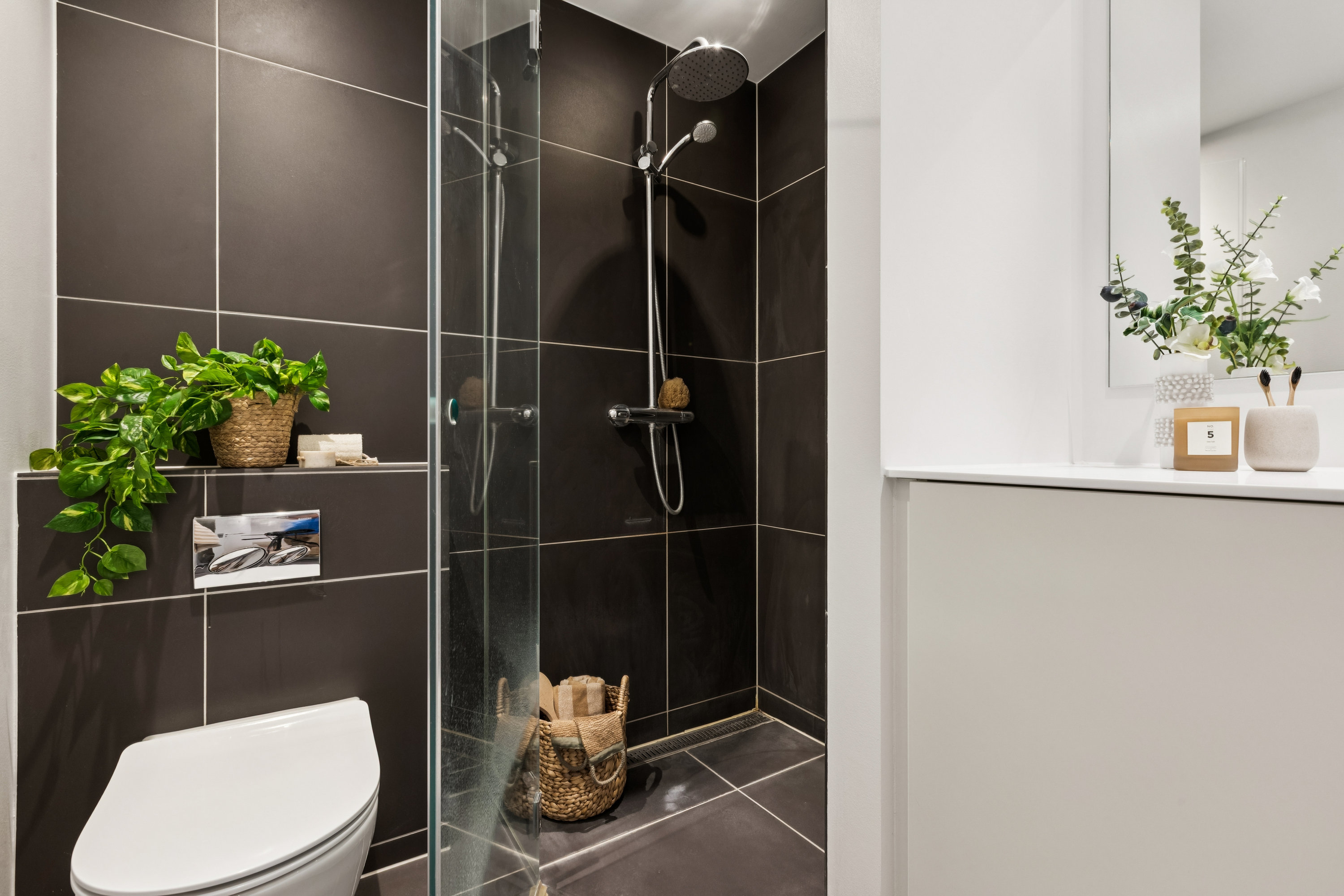 Fremhævet badeværelse billede i fuldskærmstilstand. Billede af Rundholtsvej 28, 15. 1., 2300 København S