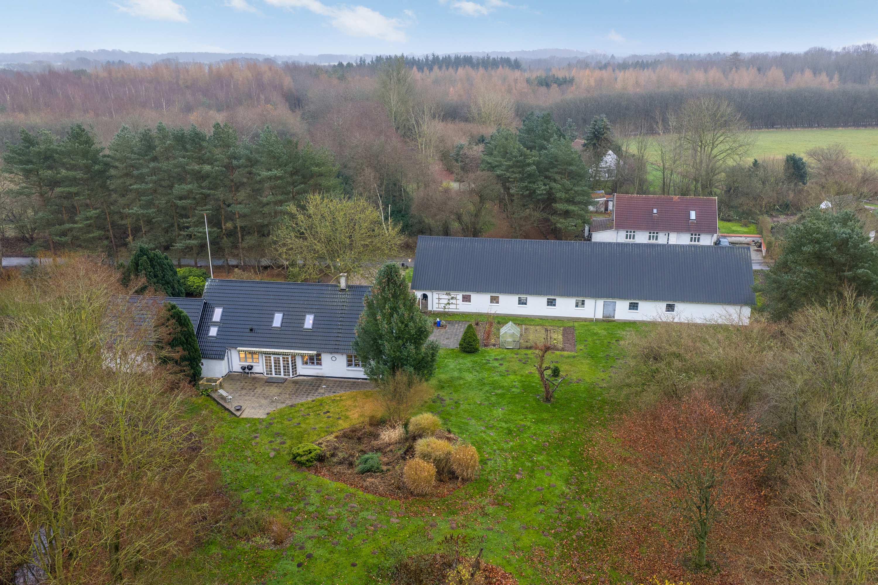 Miniaturebillede 1: luftfoto. Billede af Solevadvej 40, Solevad, 5690 Tommerup