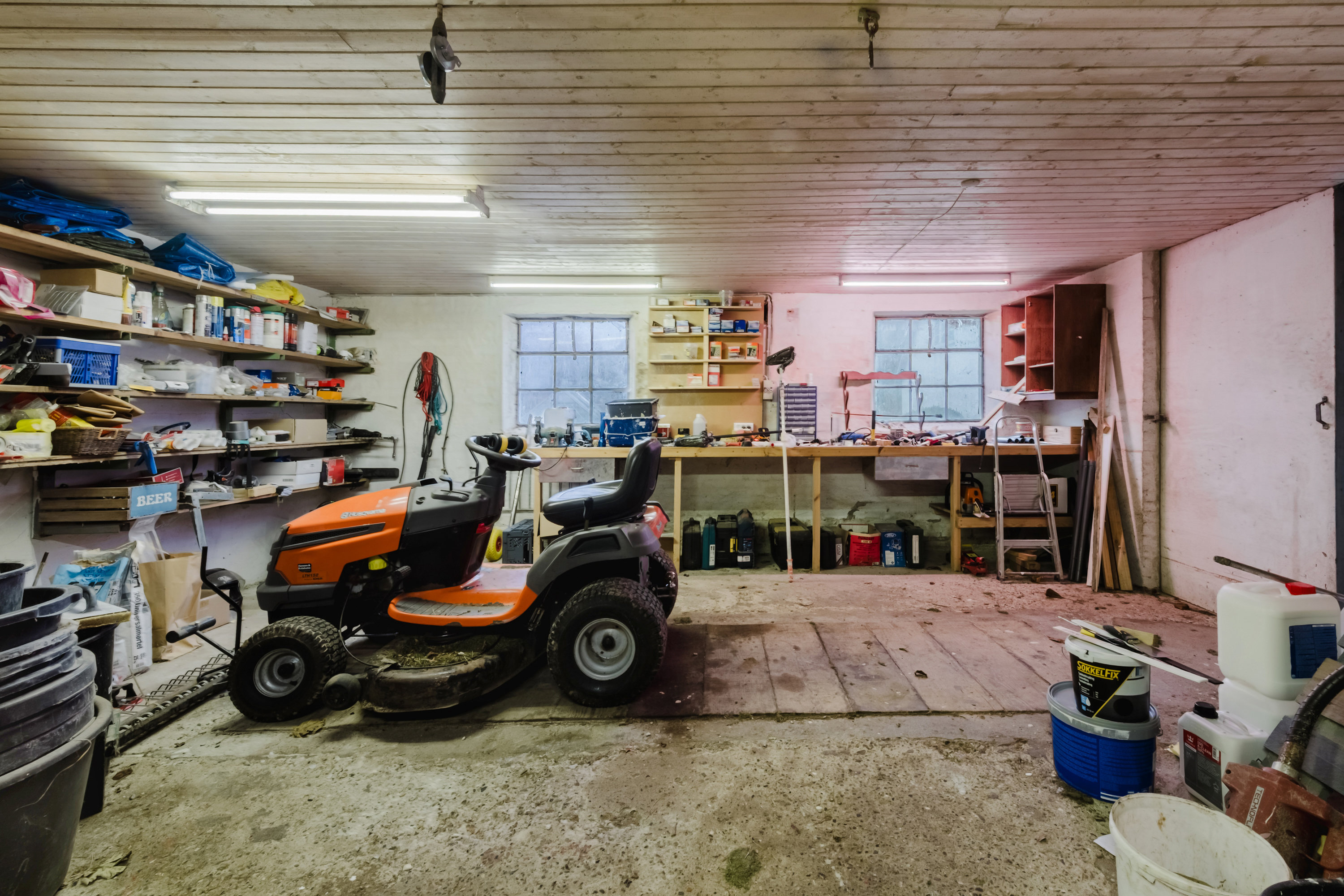 Fremhævet garage billede i fuldskærmstilstand. Billede af Solevadvej 40, Solevad, 5690 Tommerup