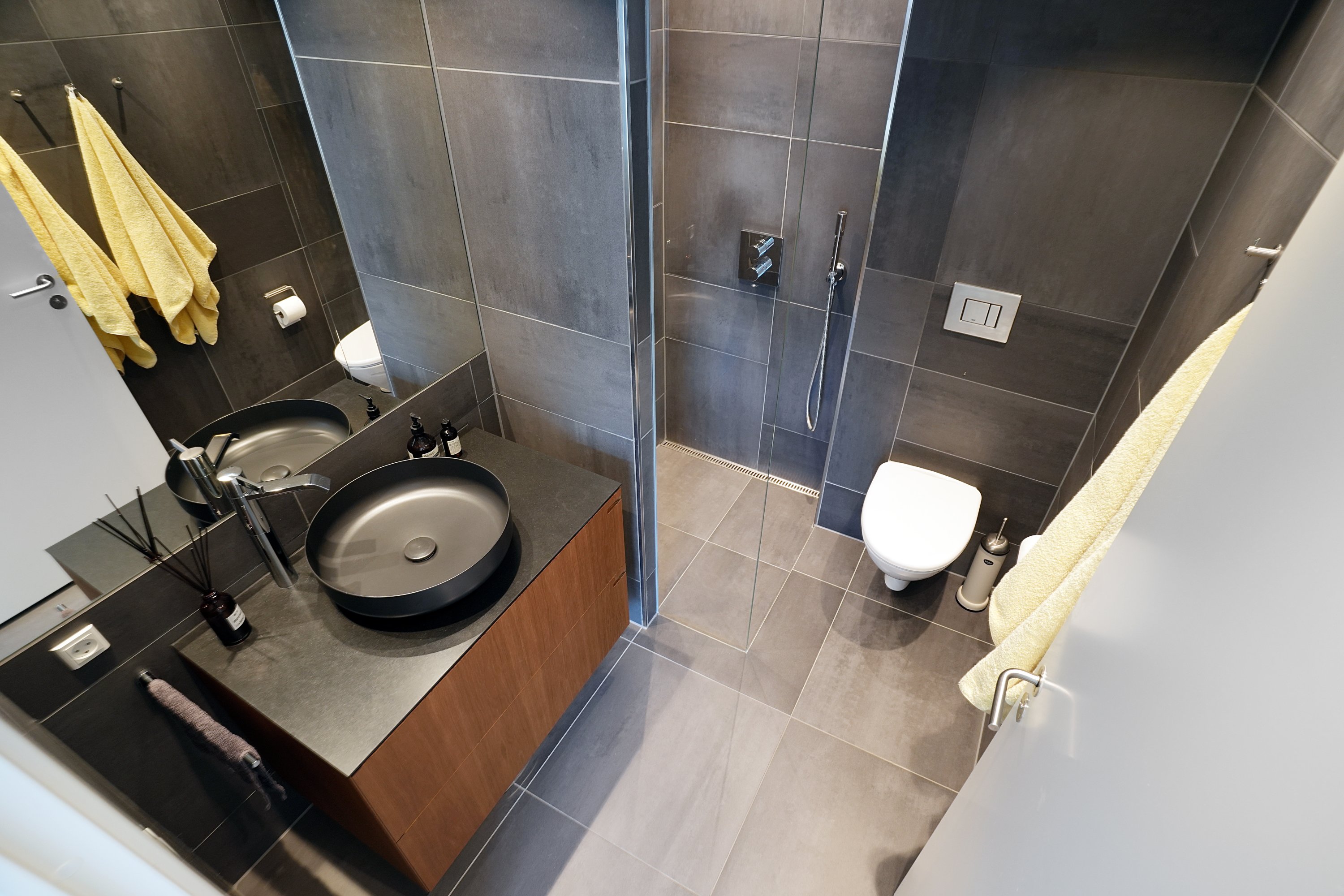 Fremhævet badeværelse billede i fuldskærmstilstand. Billede af Sundkaj 111, 4. th., 2150 Nordhavn