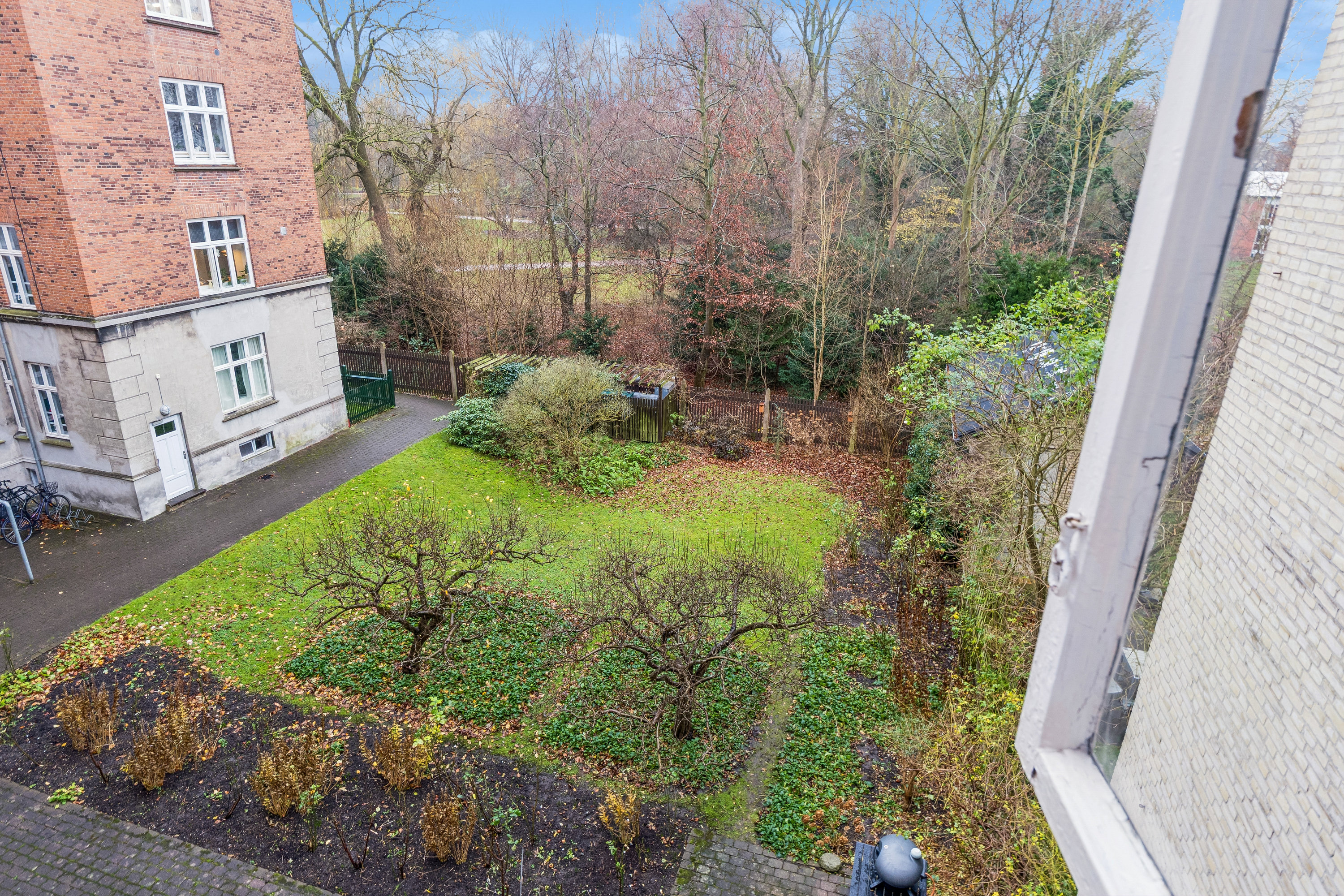 Fremhævet udsigt billede i fuldskærmstilstand. Billede af Frederik VI's Alle 14, 2. th., 2000 Frederiksberg