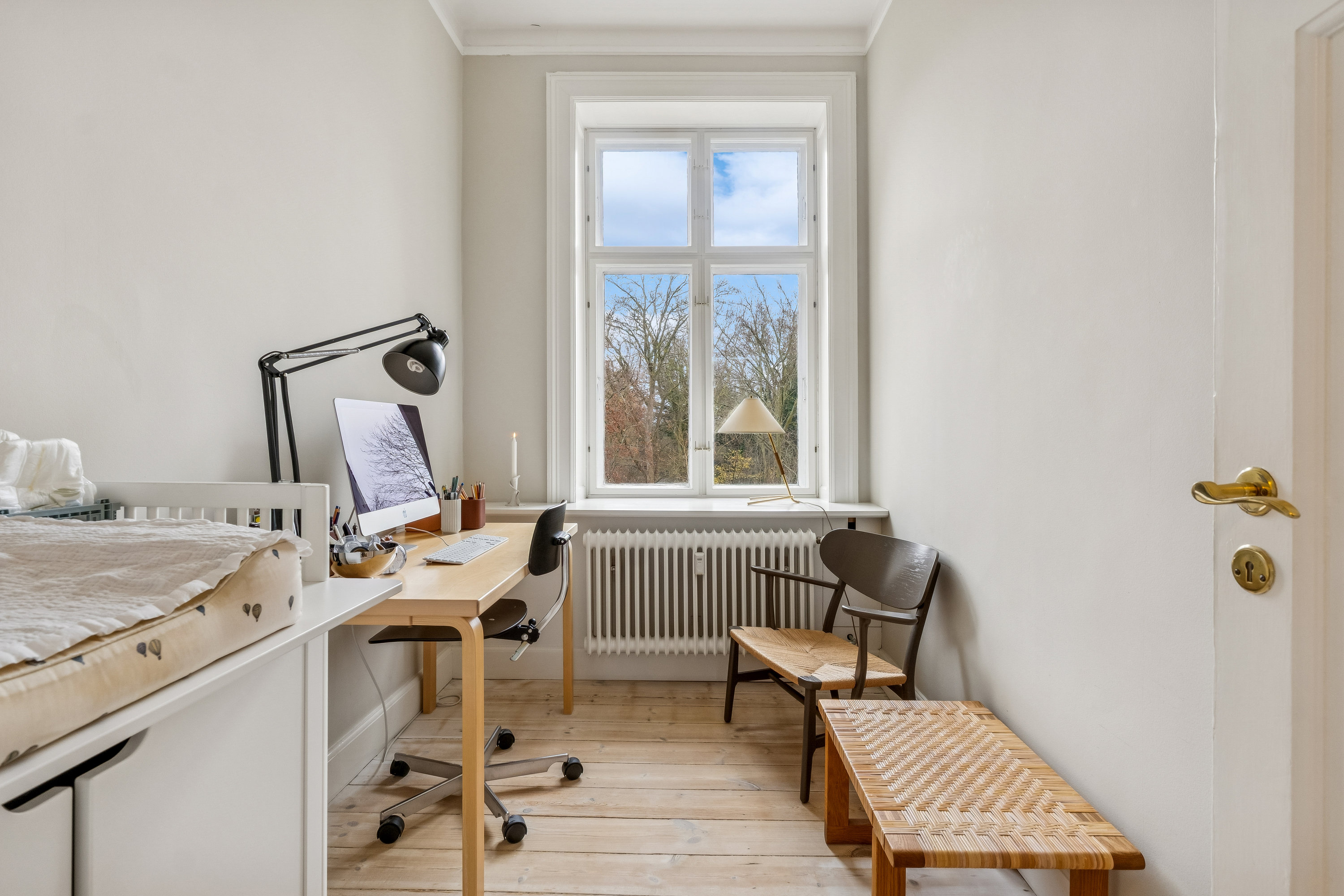 Fremhævet værelse billede i fuldskærmstilstand. Billede af Frederik VI's Alle 14, 2. th., 2000 Frederiksberg