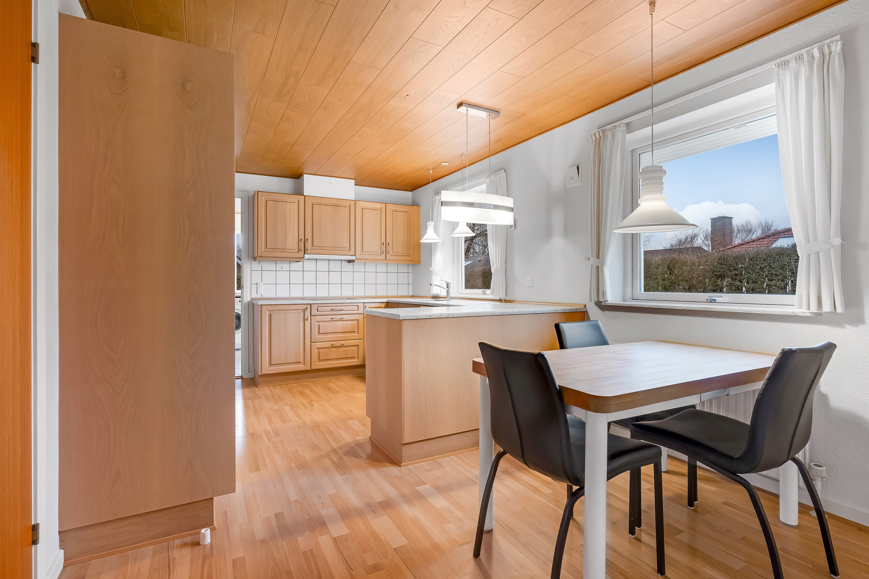 Fremhævet køkken billede i fuldskærmstilstand. Billede af Højdedraget 89, 6940 Lem St