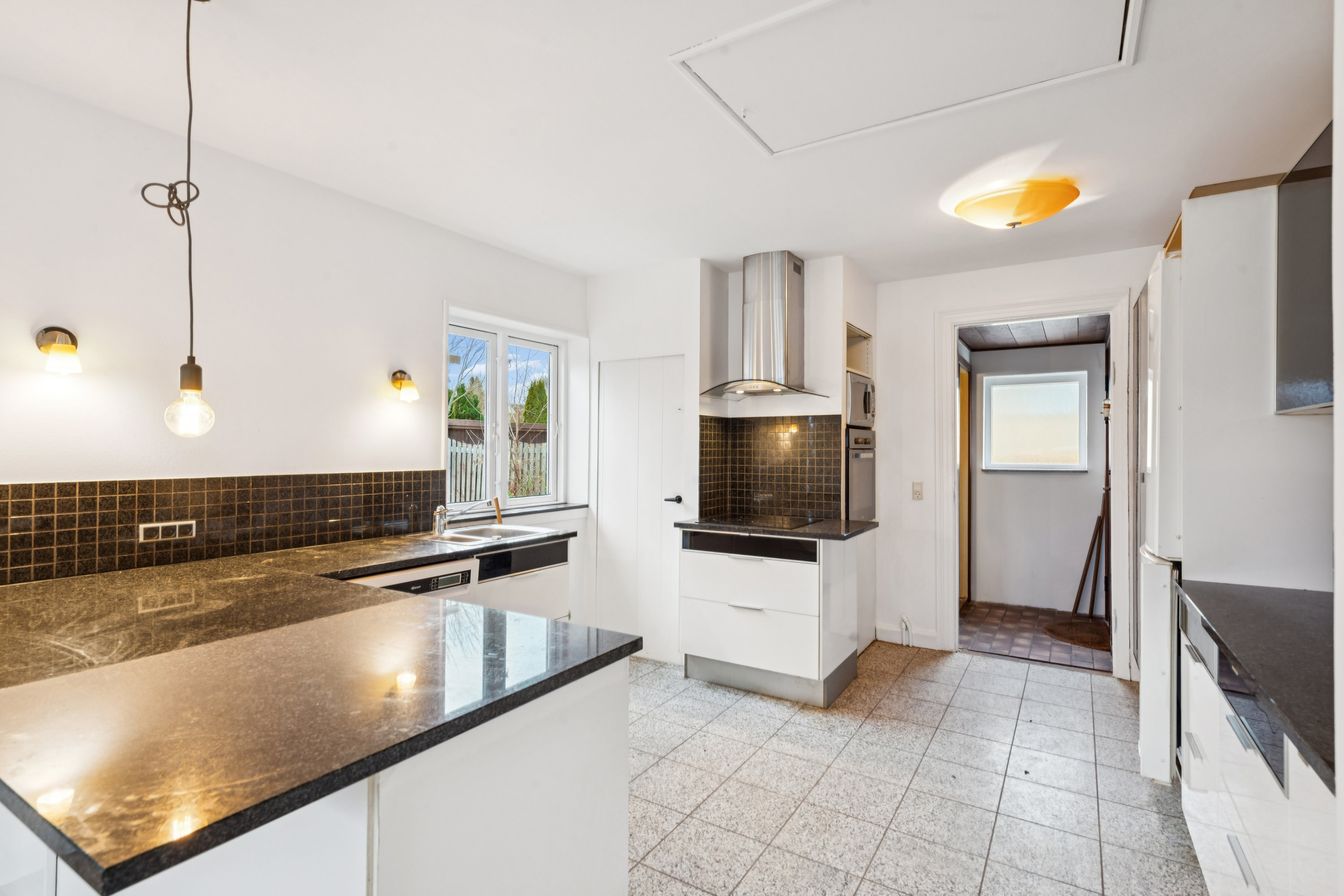 Miniaturebillede 1: køkken. Billede af Fløngvej 47, Fløng, 2640 Hedehusene