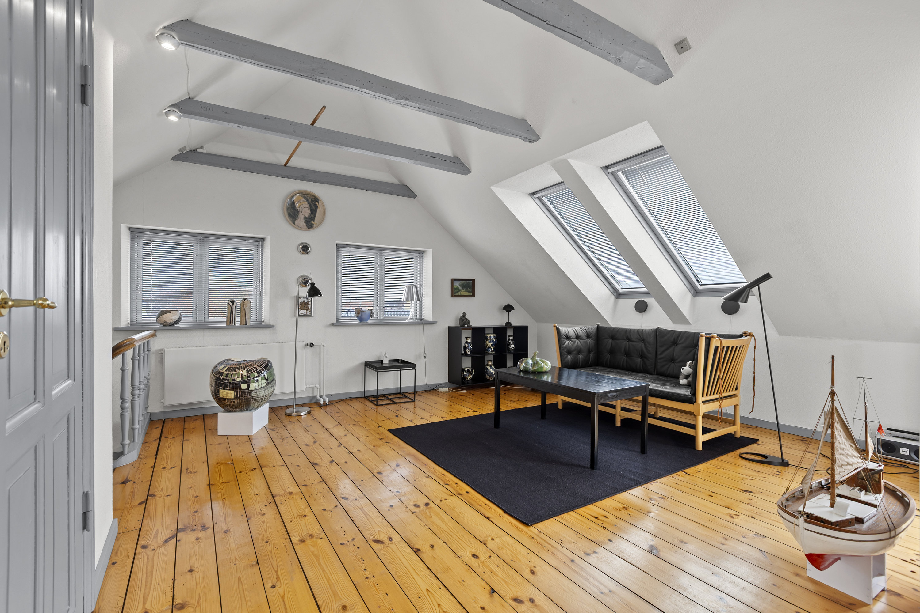 Fremhævet stue billede i fuldskærmstilstand. Billede af Lygtebakken 1, 4220 Korsør