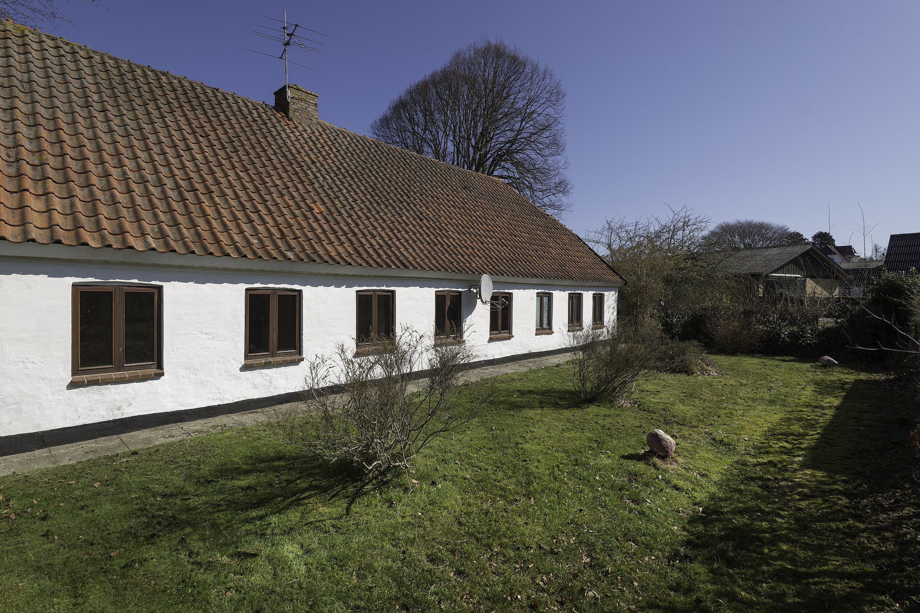 Fremhævet have billede i fuldskærmstilstand. Billede af Damhusvej 6, 9830 Tårs