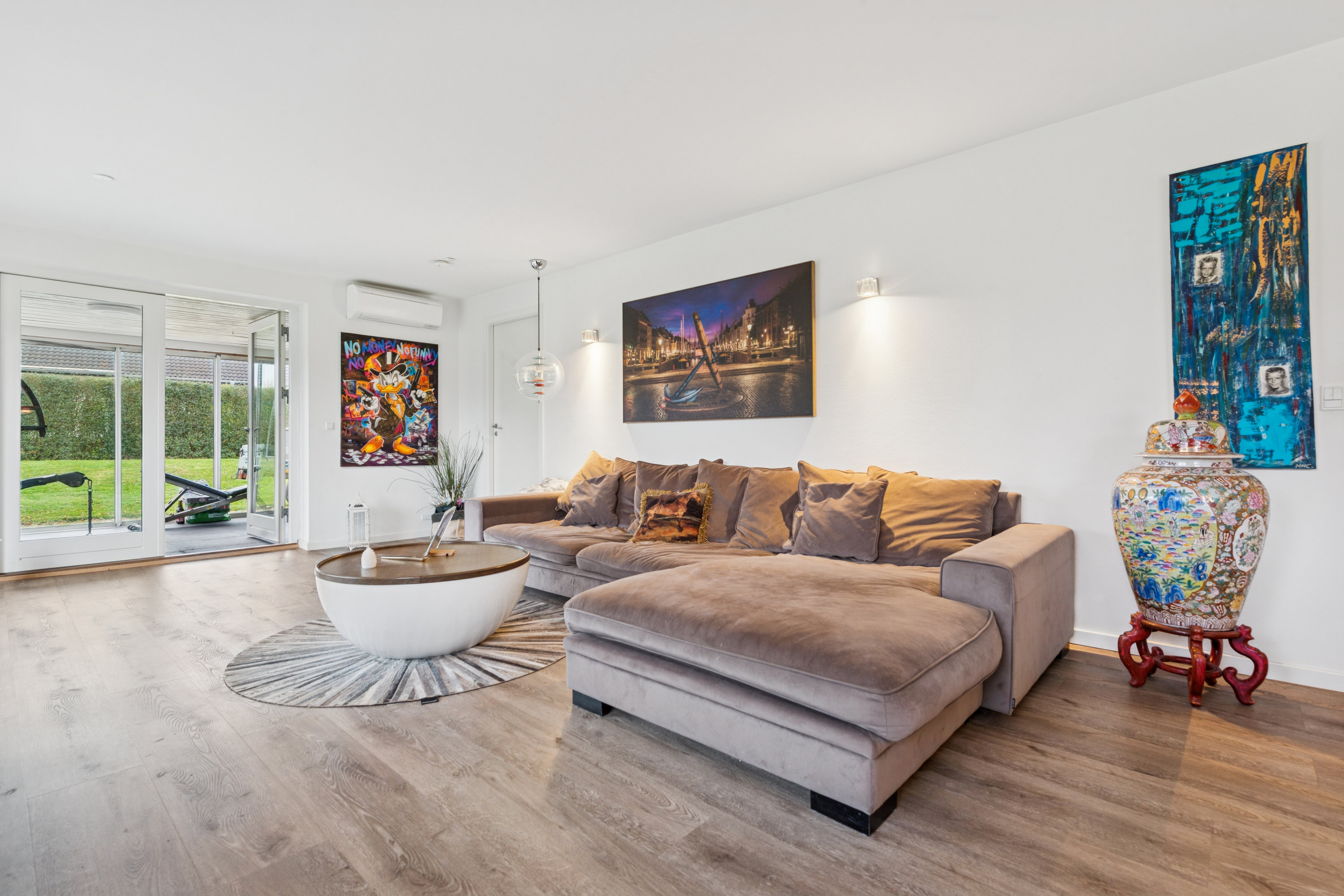 Miniaturebillede 2: stue. Billede af Frøhaven 9, Kraghave, 2630 Taastrup