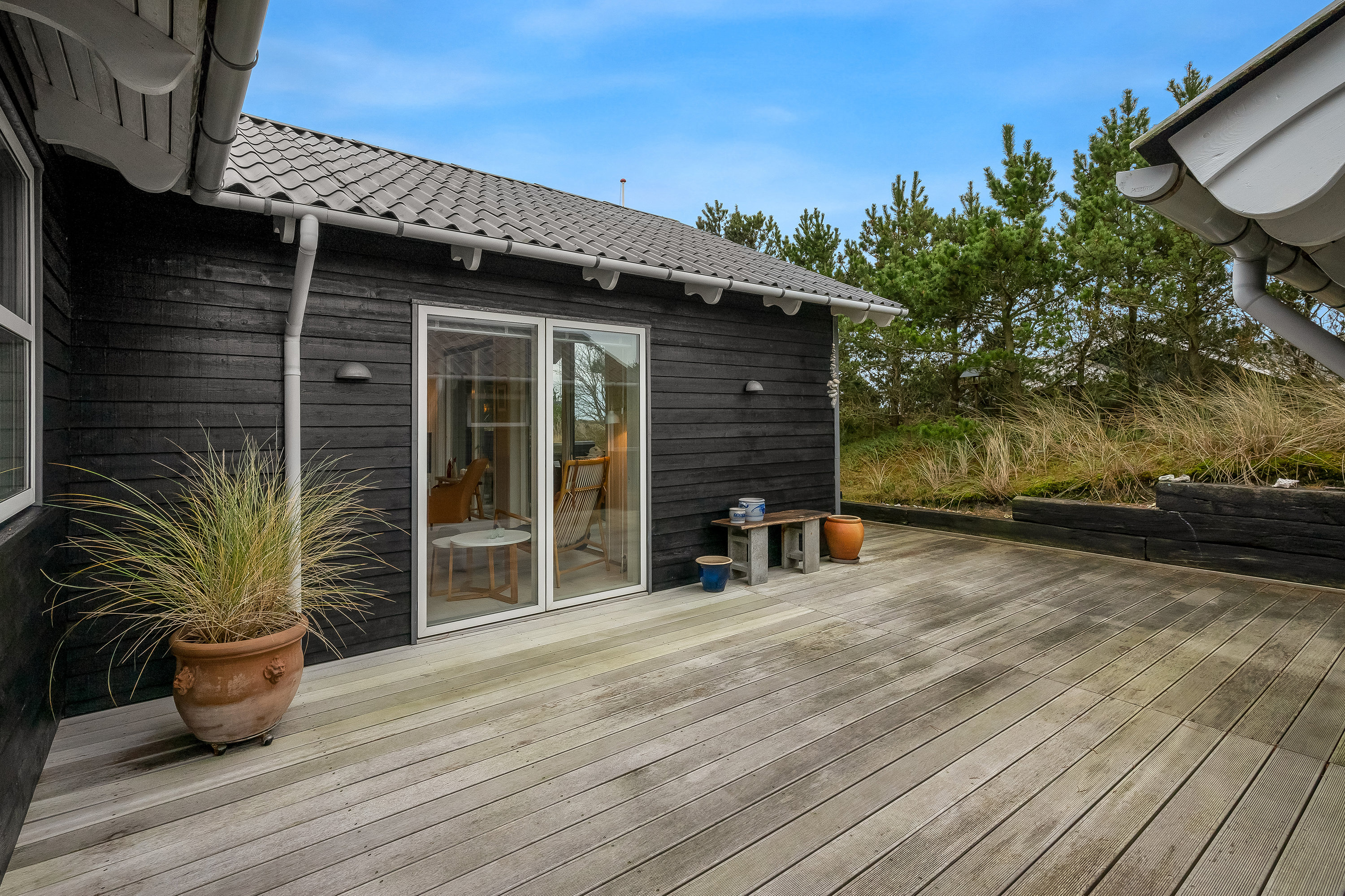 Fremhævet terrasse billede i fuldskærmstilstand. Billede af P Snejkers Vej 7, Søndervig, 6950 Ringkøbing