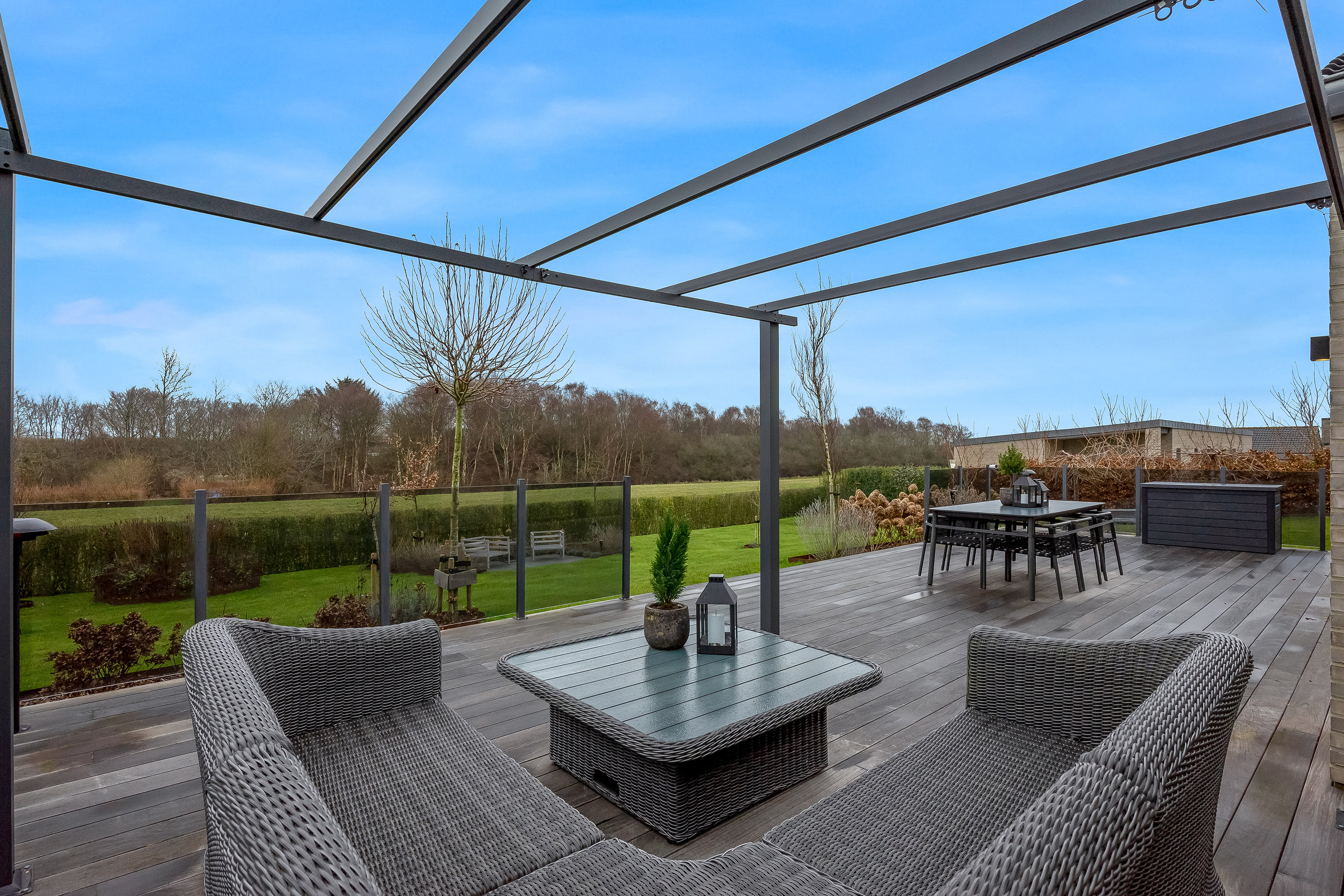 Fremhævet terrasse billede i fuldskærmstilstand. Billede af Under Rødtjørnen 18, Halgårde, 7500 Holstebro