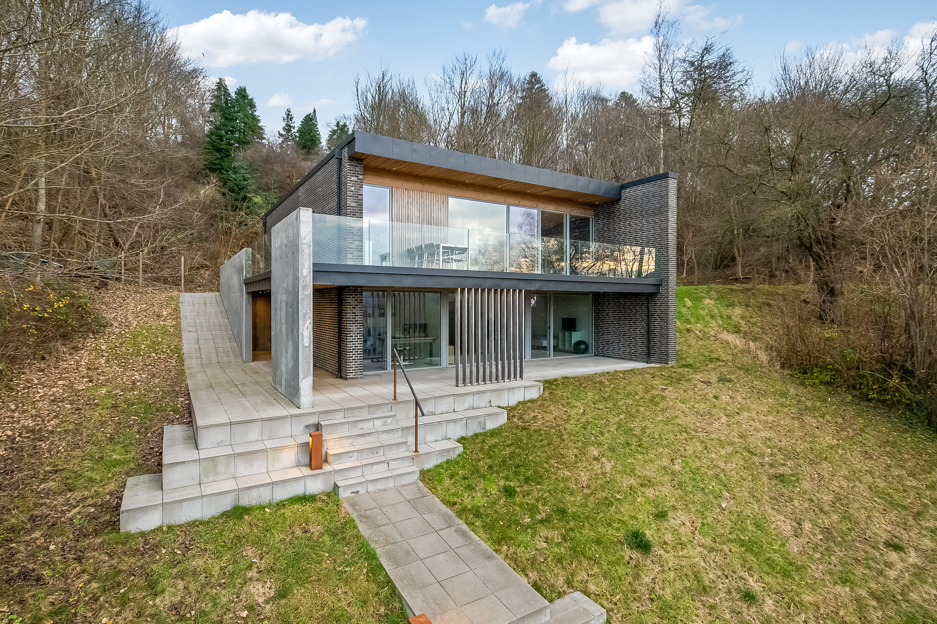 Fremhævet mastefoto billede i fuldskærmstilstand. Billede af Stadionvej 74, 6000 Kolding