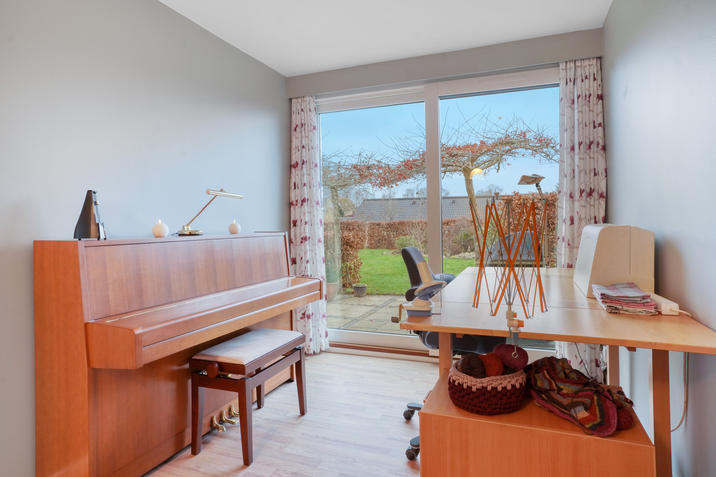 Fremhævet værelse billede i fuldskærmstilstand. Billede af Stenholtsvænget 3, 3400 Hillerød