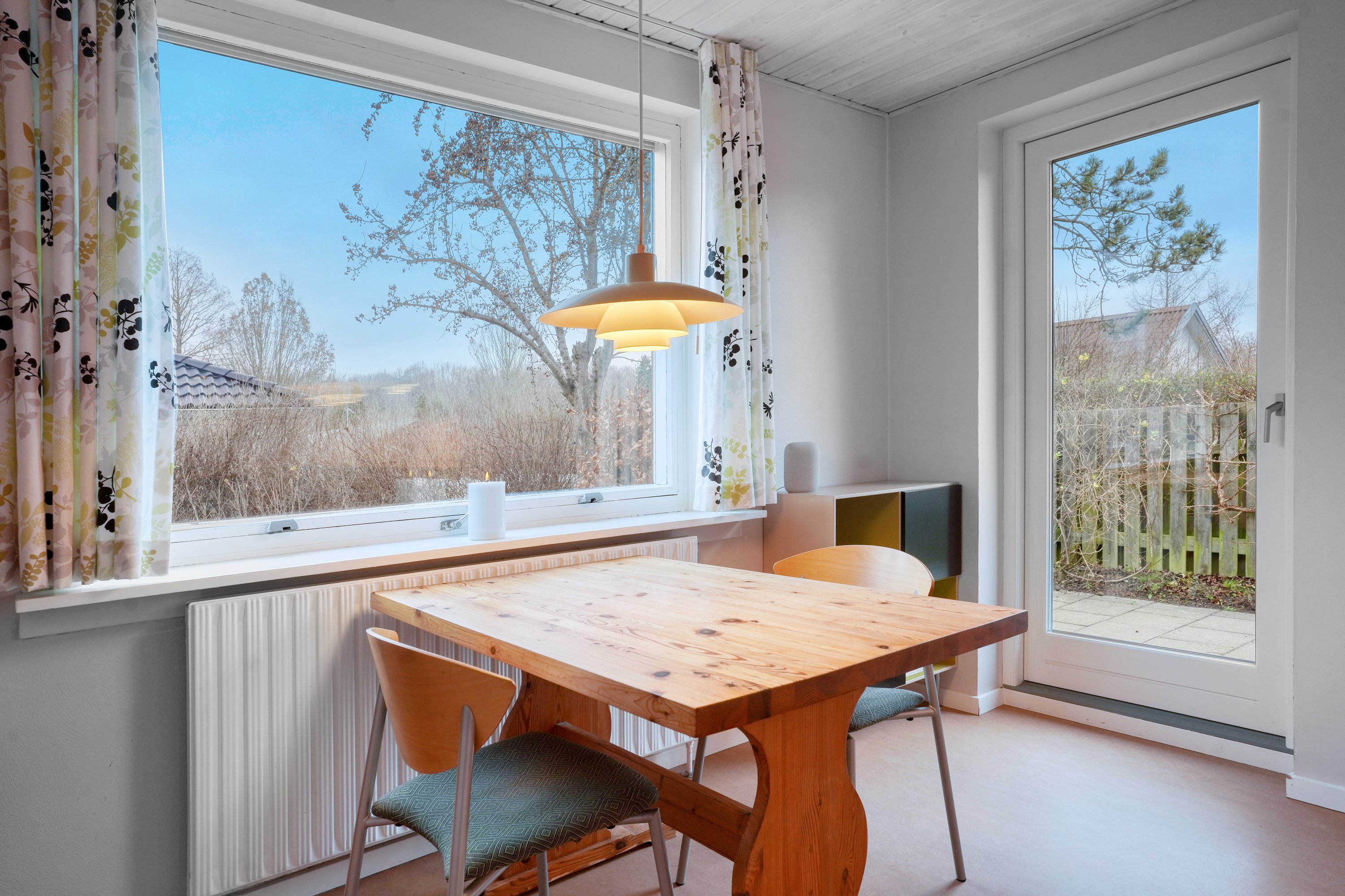 Fremhævet spisekøkken billede i fuldskærmstilstand. Billede af Stenholtsvænget 3, 3400 Hillerød