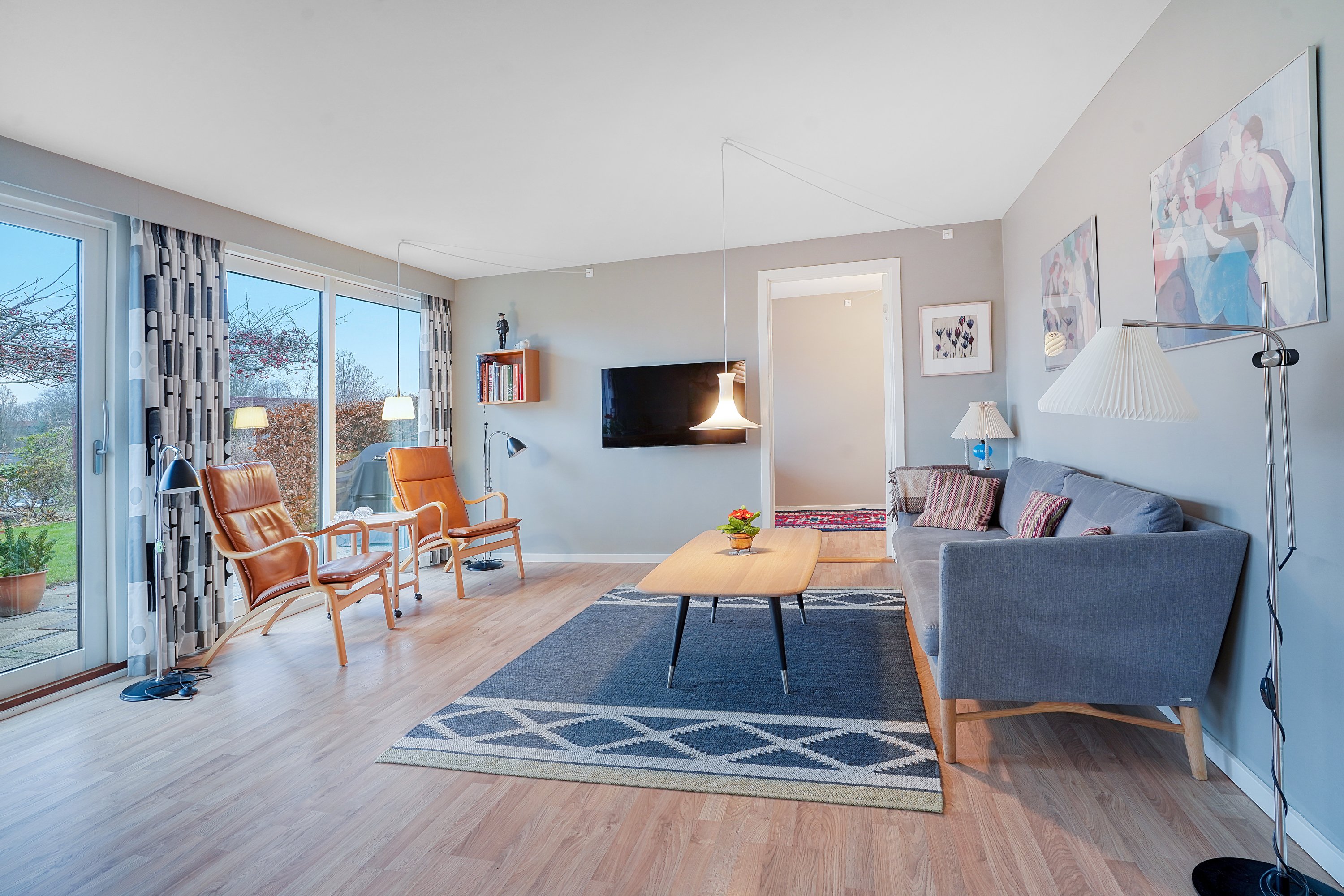 Fremhævet stue billede i fuldskærmstilstand. Billede af Stenholtsvænget 3, 3400 Hillerød