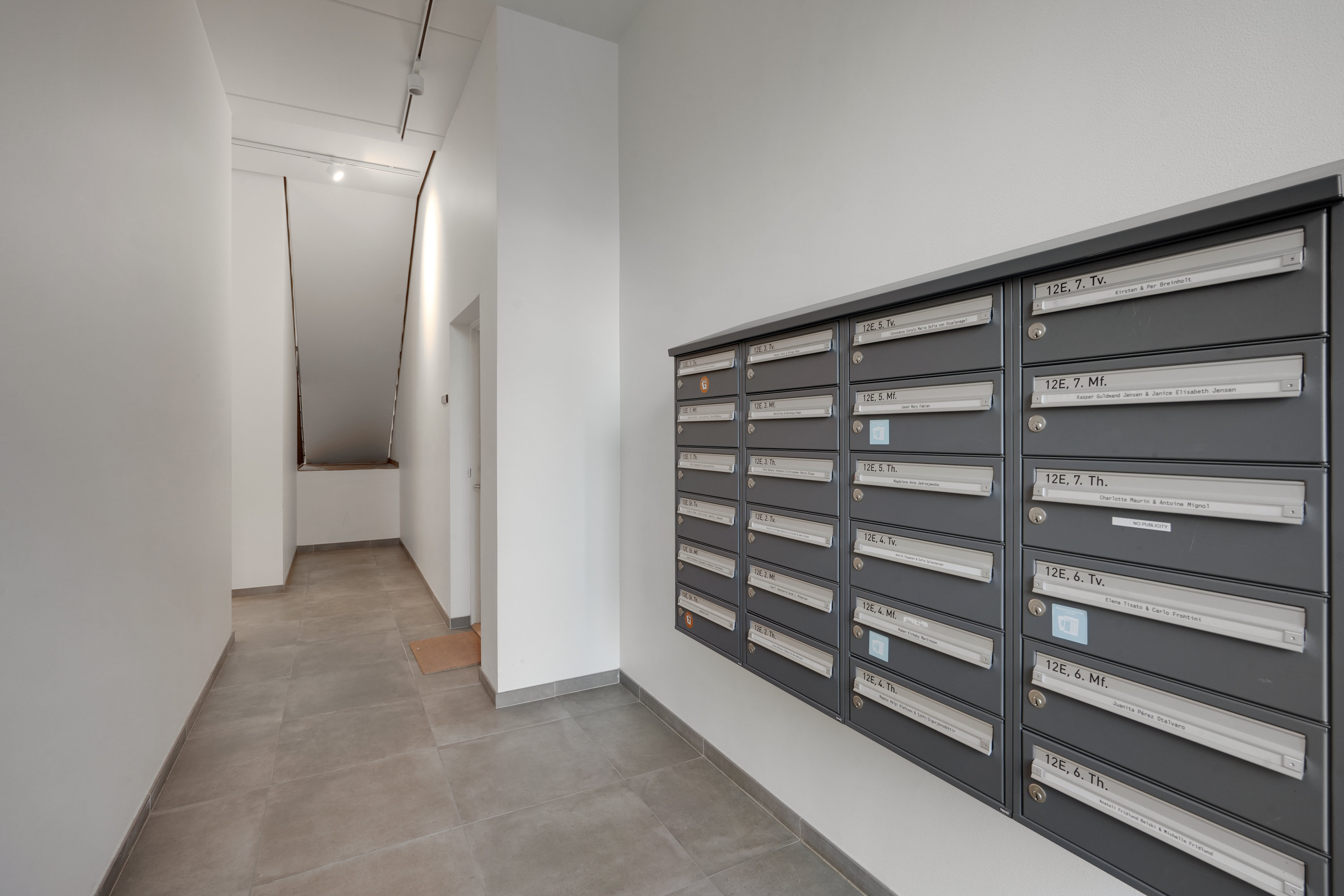 Fremhævet andet billede i fuldskærmstilstand. Billede af Teglholmsgade 12E, 5. mf., 2450 København SV