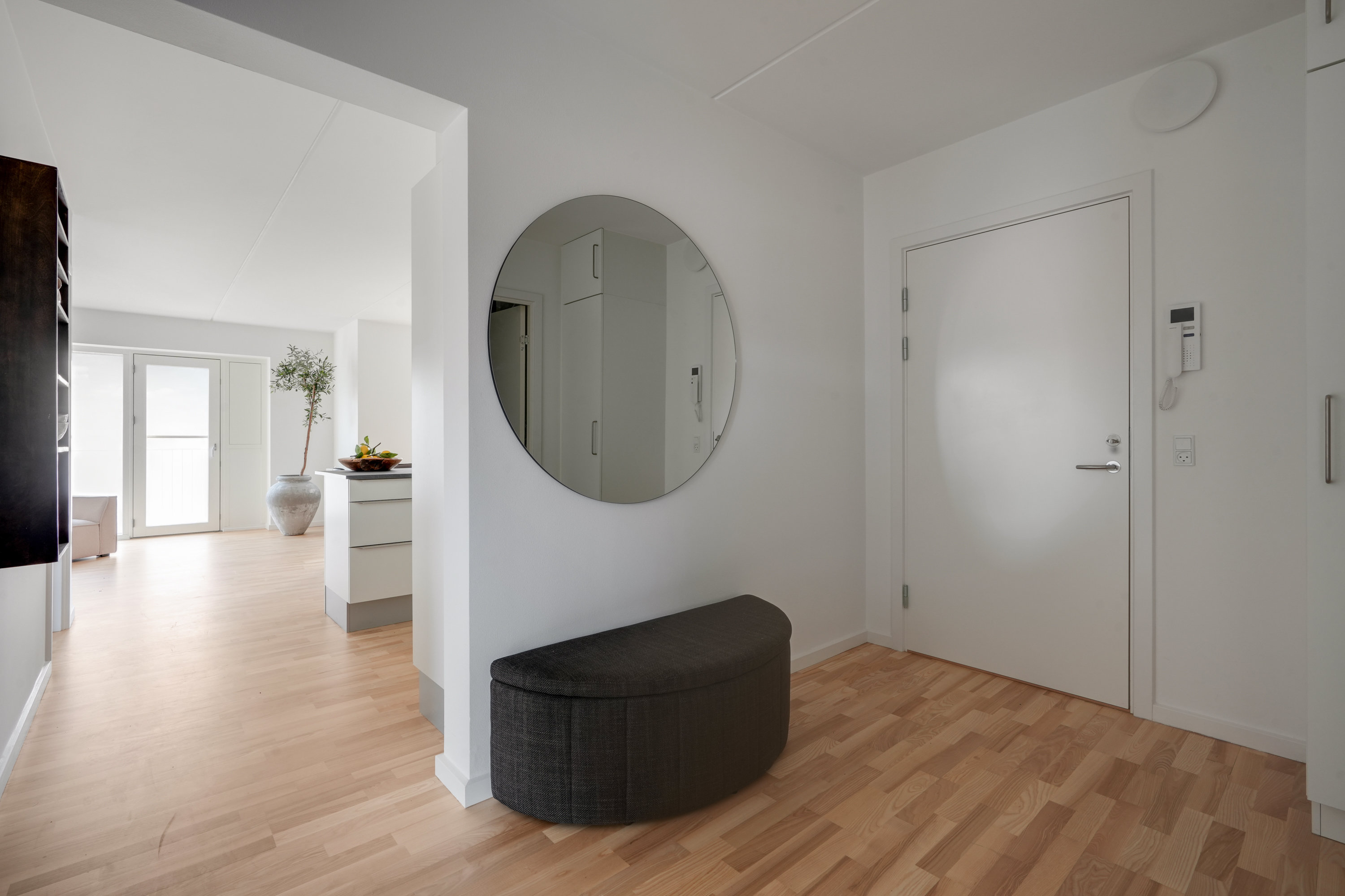 Fremhævet andet billede i fuldskærmstilstand. Billede af Teglholmsgade 12E, 5. mf., 2450 København SV