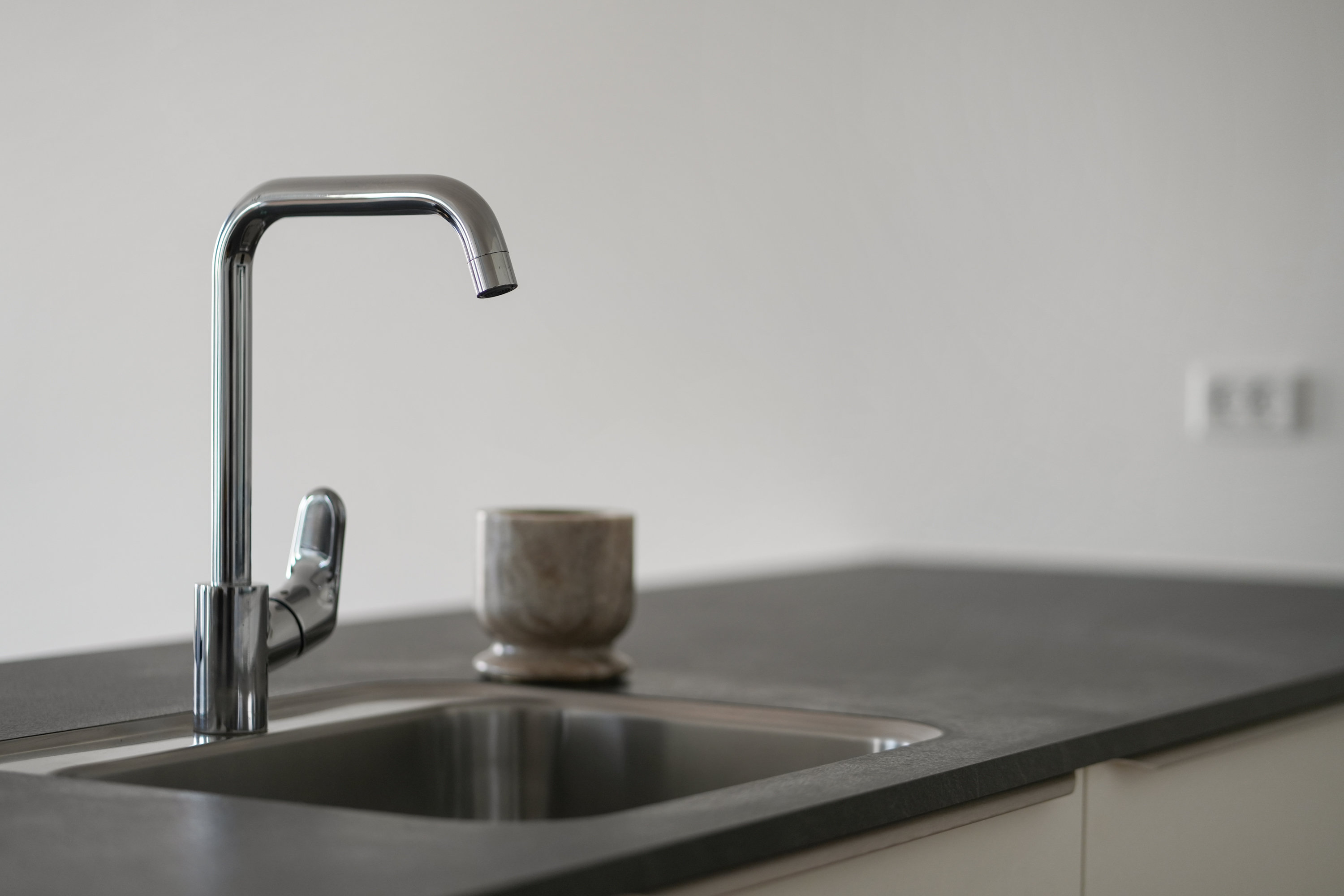 Fremhævet andet billede i fuldskærmstilstand. Billede af Teglholmsgade 12E, 5. mf., 2450 København SV