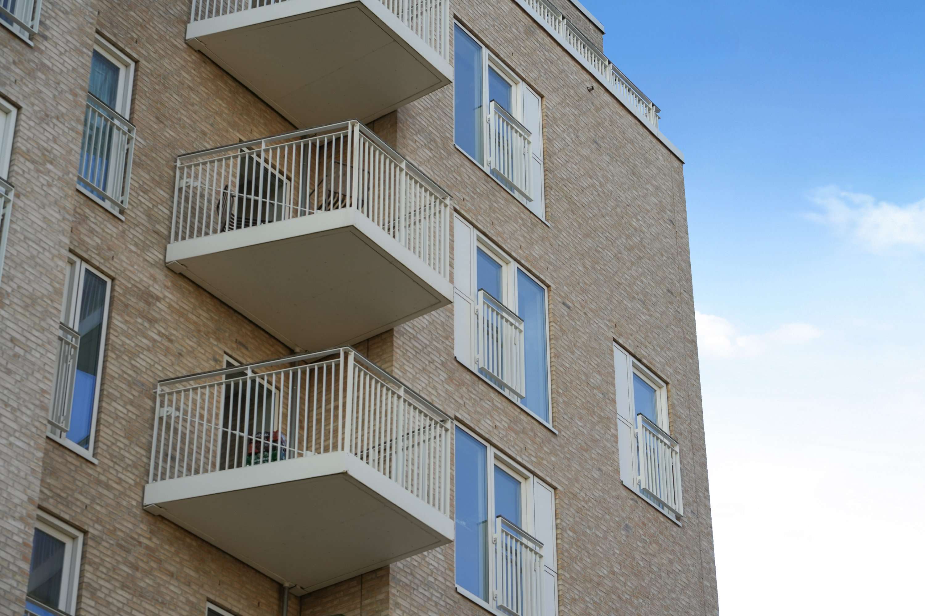 Fremhævet andet billede i fuldskærmstilstand. Billede af Teglholmsgade 12E, 5. mf., 2450 København SV