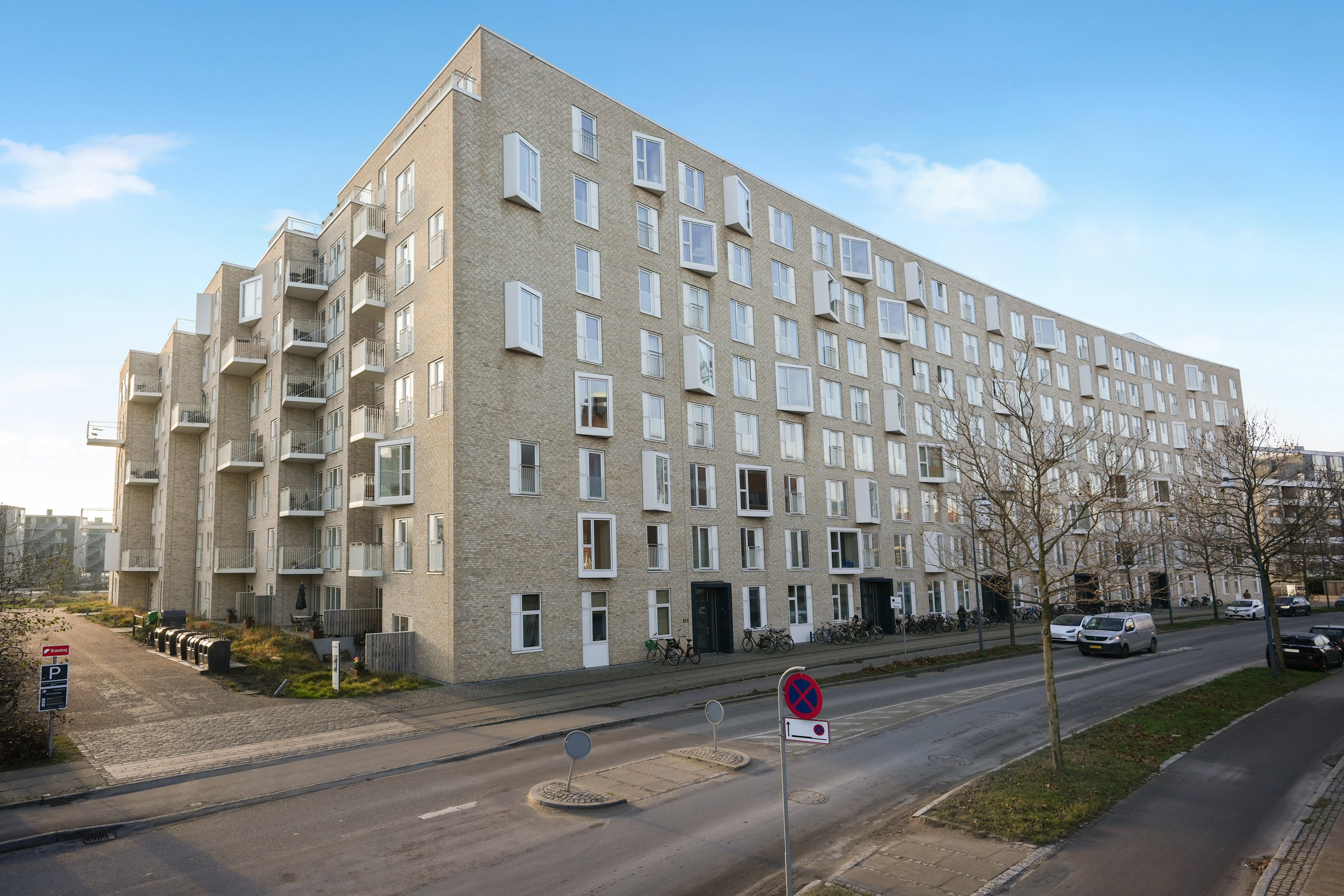 Fremhævet andet billede i fuldskærmstilstand. Billede af Teglholmsgade 12E, 5. mf., 2450 København SV