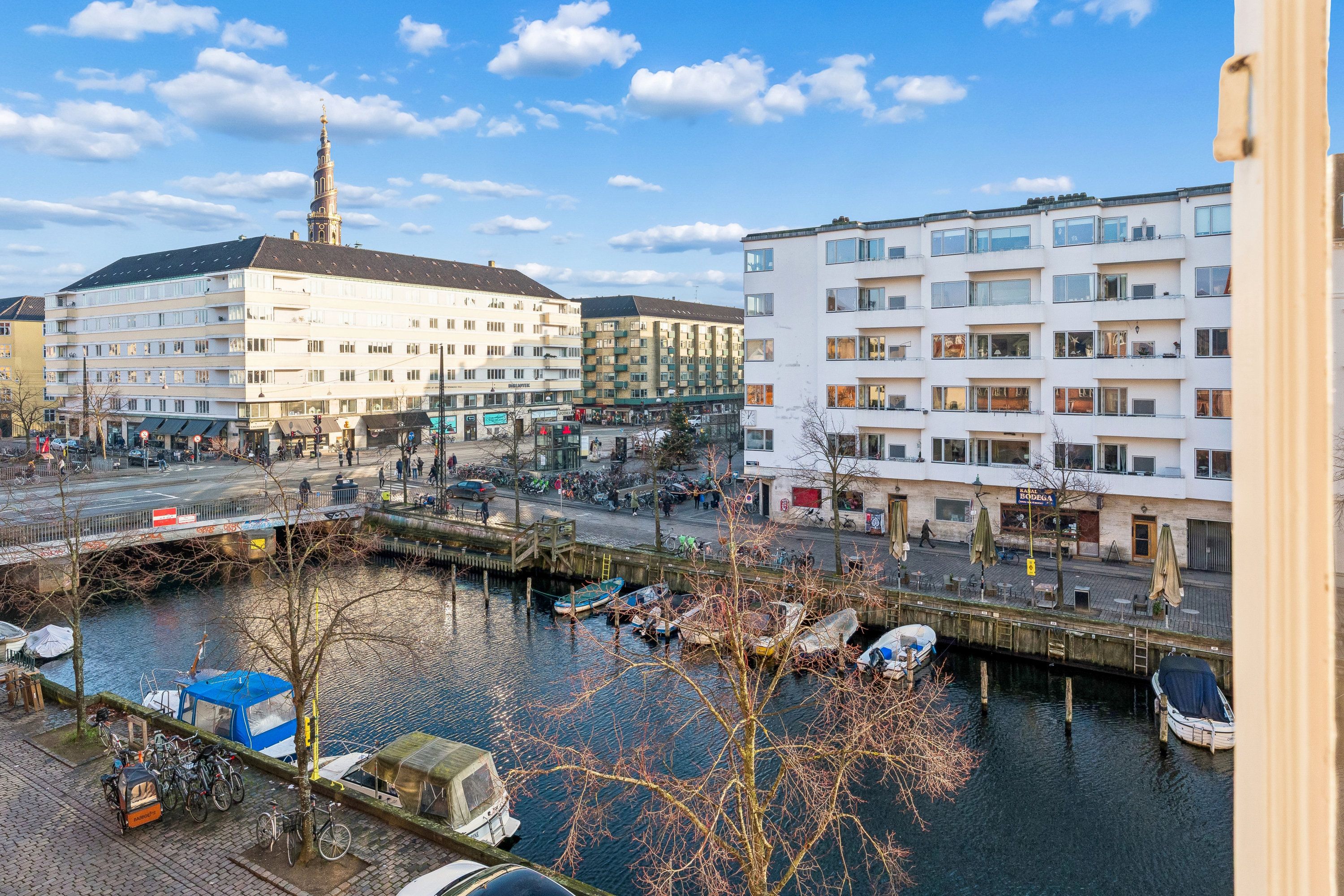 Miniaturebillede 1: udsigt. Billede af Overgaden Neden Vandet 15, 2., 1414 København K