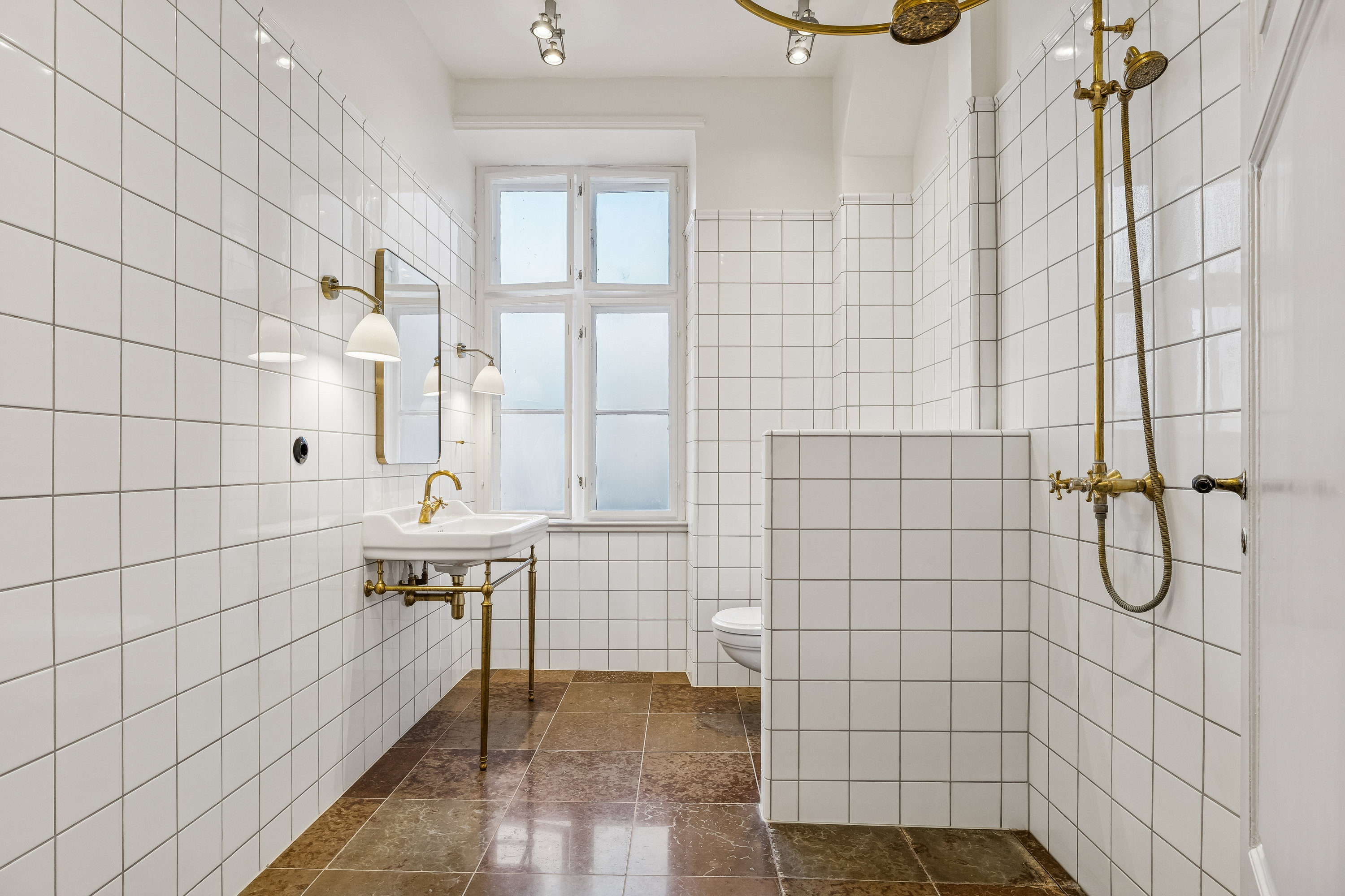 Fremhævet badeværelse billede i fuldskærmstilstand. Billede af Overgaden Neden Vandet 15, 2., 1414 København K