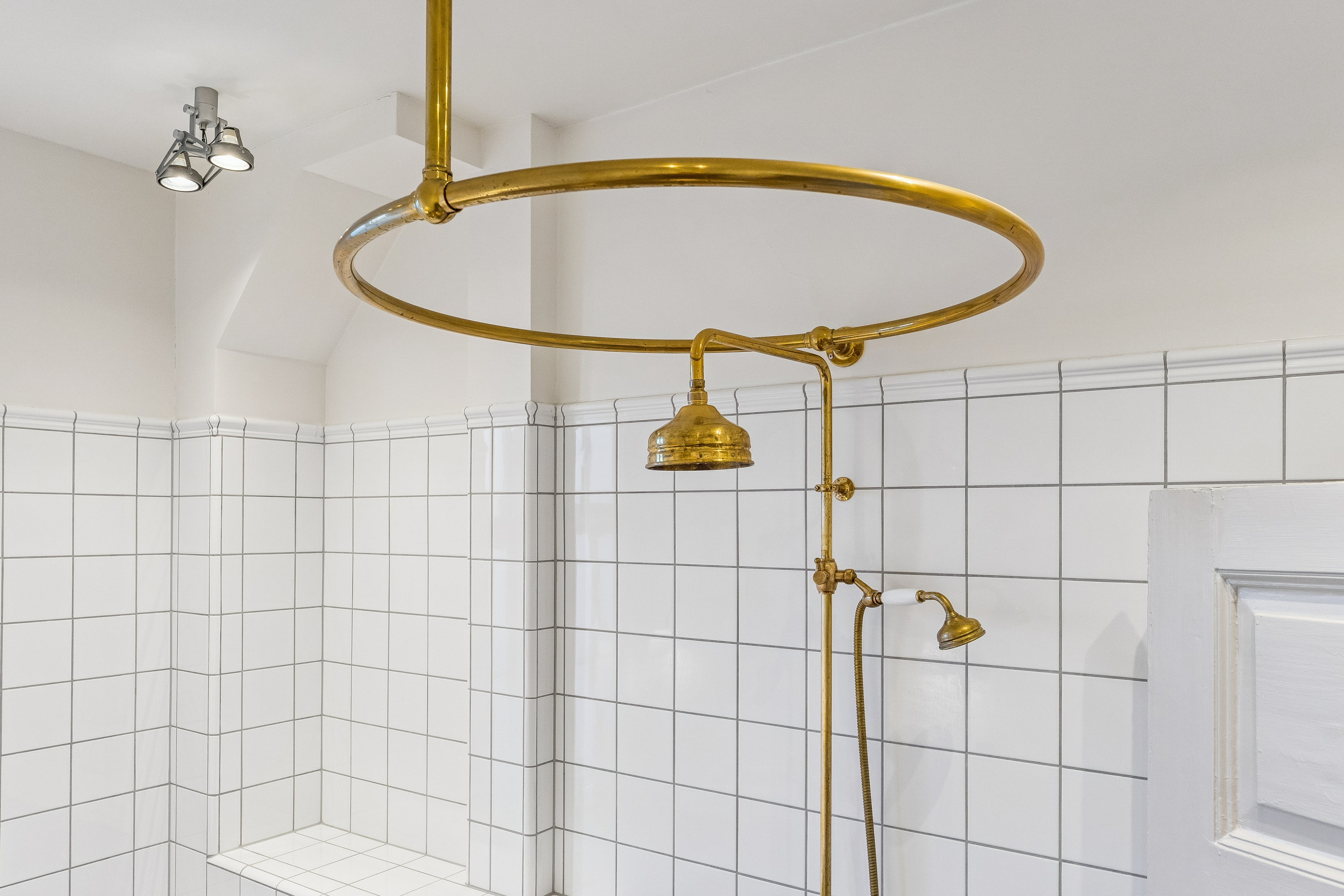 Fremhævet badeværelse billede i fuldskærmstilstand. Billede af Overgaden Neden Vandet 15, 2., 1414 København K