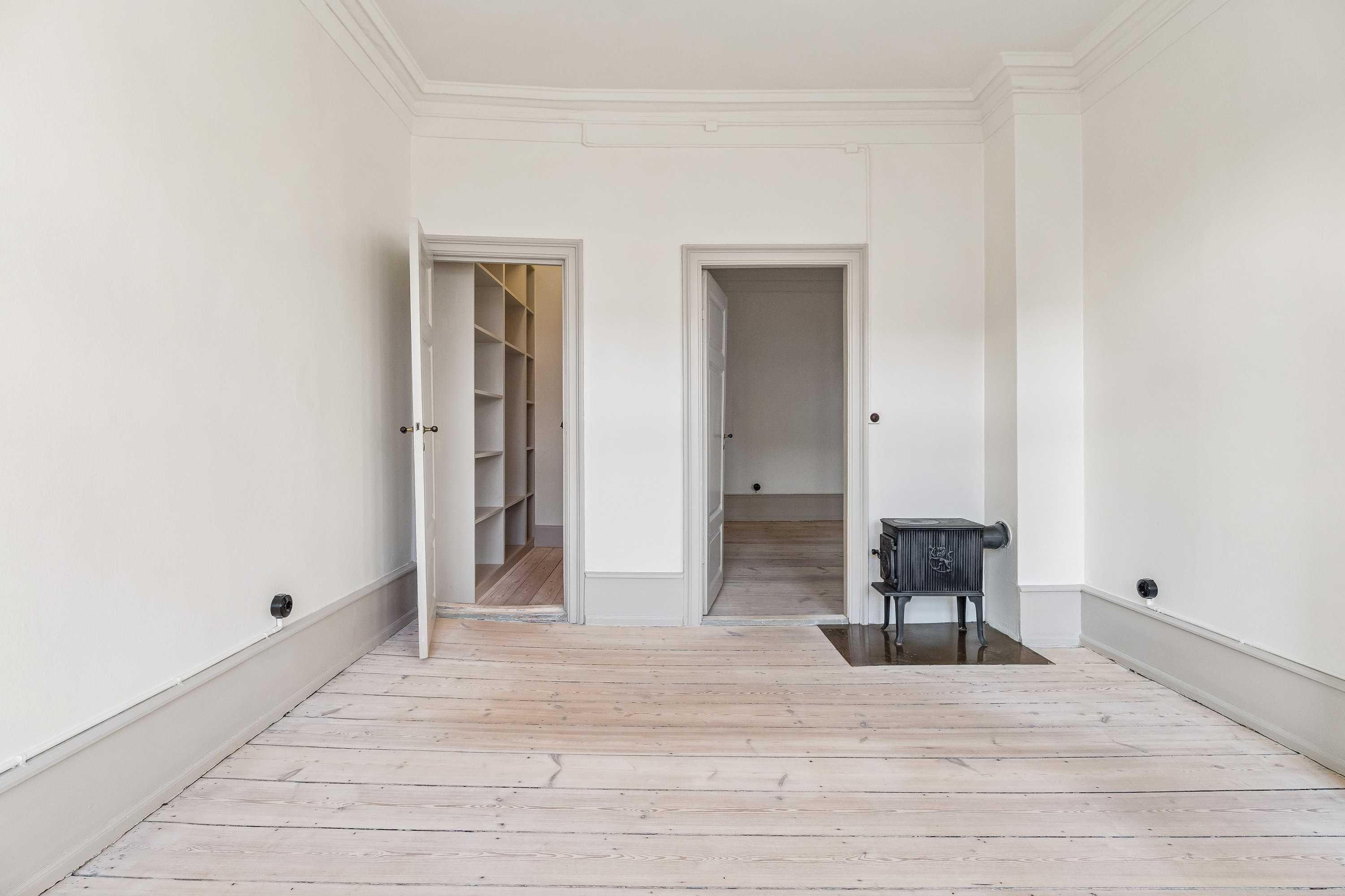 Fremhævet gang billede i fuldskærmstilstand. Billede af Overgaden Neden Vandet 15, 2., 1414 København K