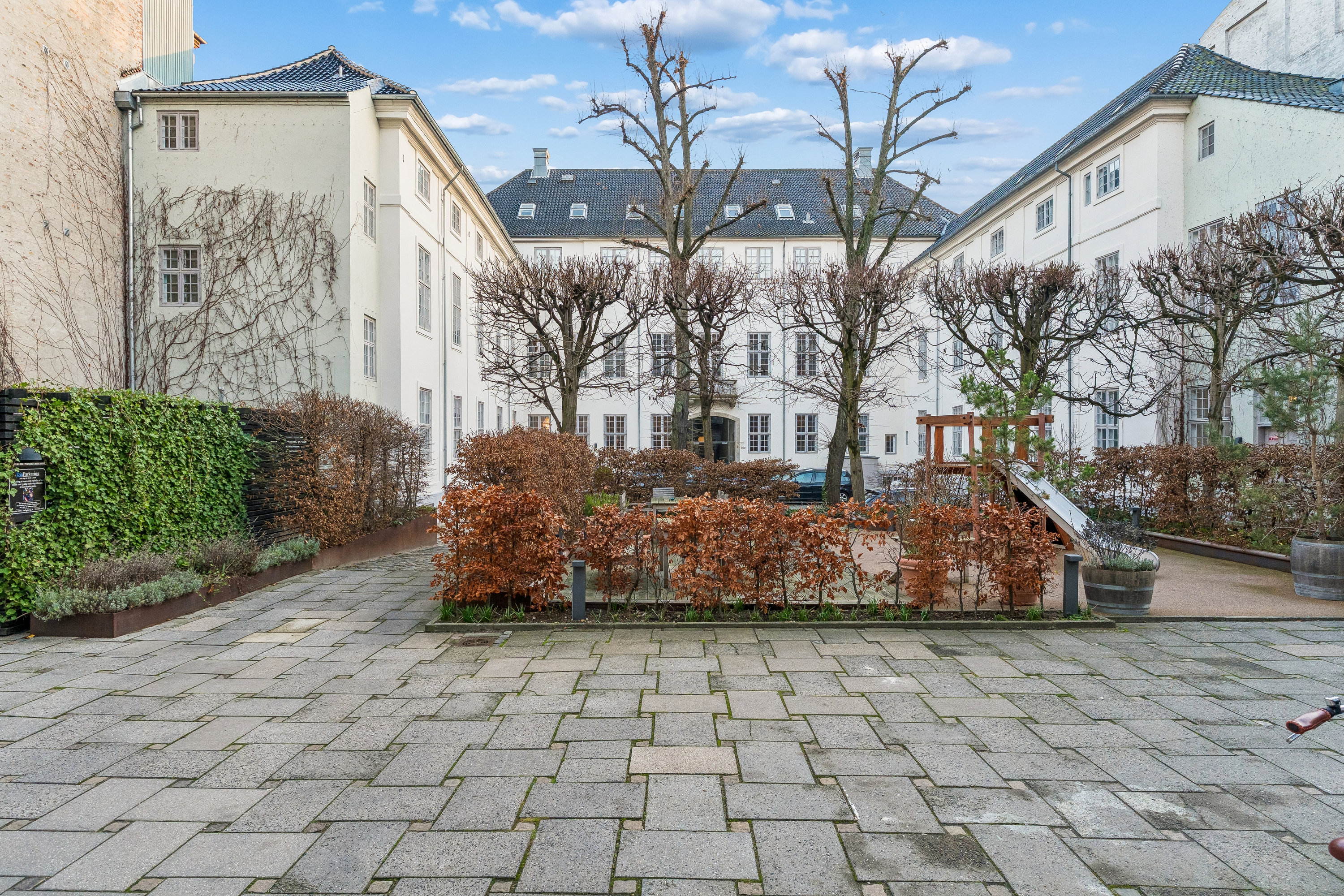 Fremhævet andet billede i fuldskærmstilstand. Billede af Løngangstræde 21L, 1468 København K