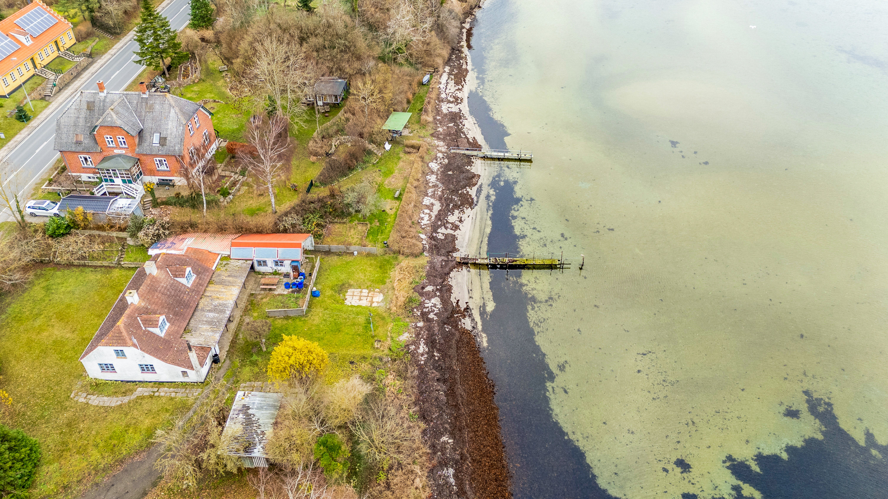 Fremhævet facade billede i fuldskærmstilstand. Billede af Dyrehavevej 105, 5800 Nyborg