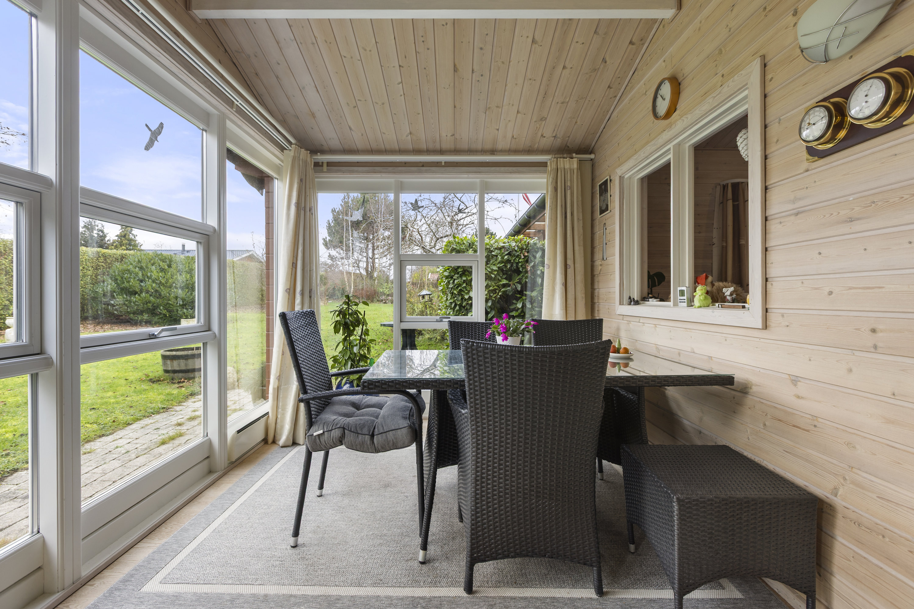 Fremhævet udestue billede i fuldskærmstilstand. Billede af Gøgevænget 39, Vellerup, 4050 Skibby