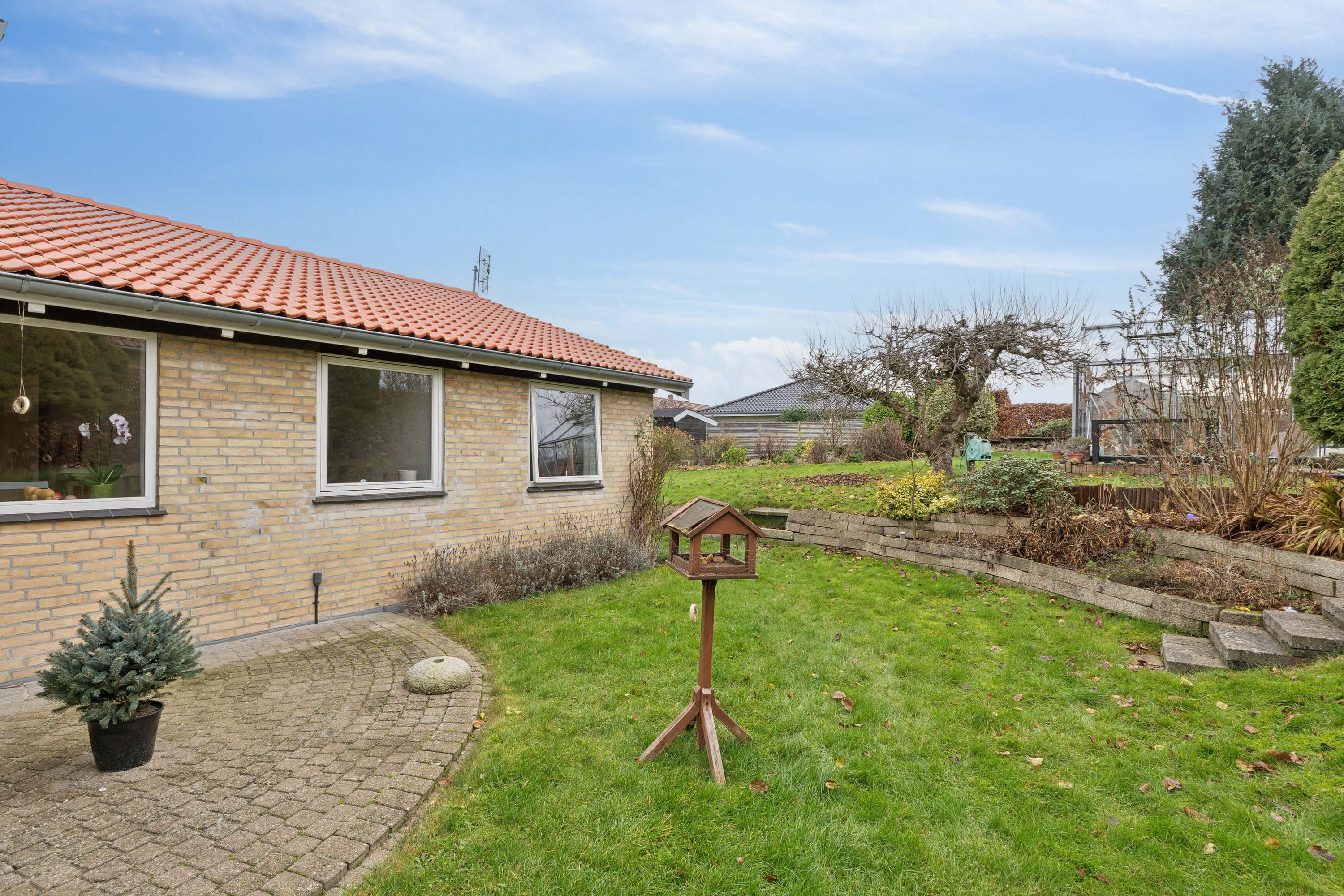 Miniaturebillede 1: set fra haven. Billede af Syrenvej 12B, 2970 Hørsholm