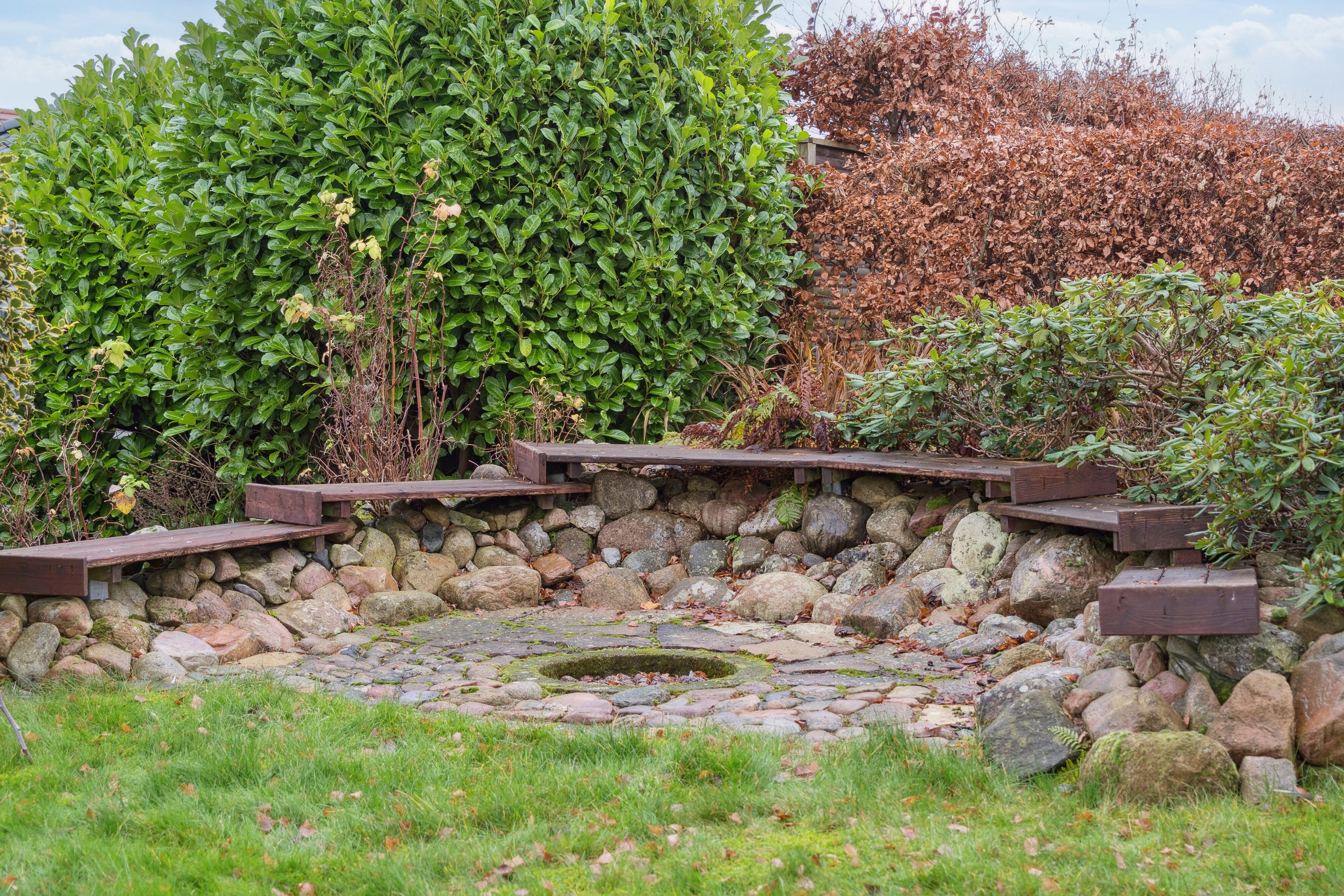 Fremhævet set fra haven billede i fuldskærmstilstand. Billede af Syrenvej 12B, 2970 Hørsholm