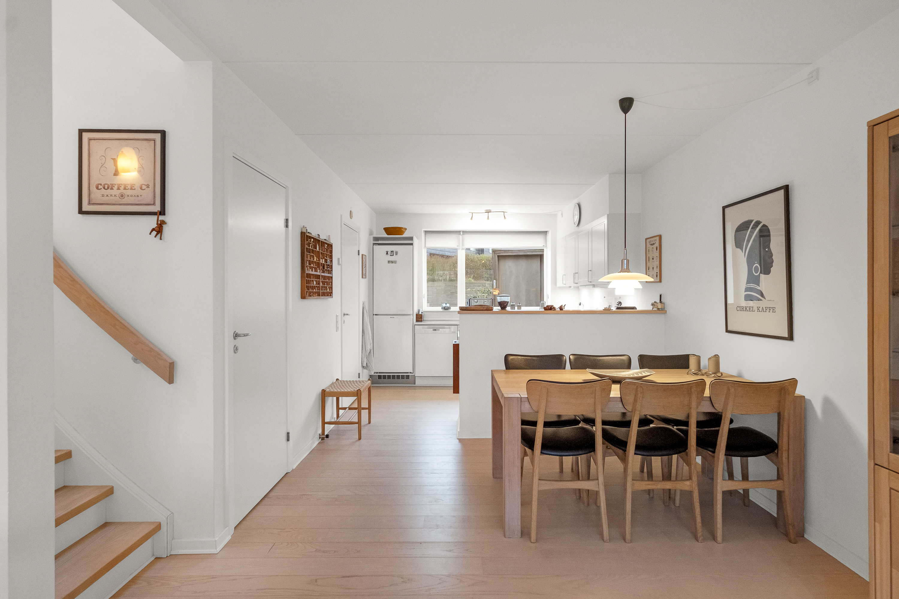 Fremhævet stue billede i fuldskærmstilstand. Billede af Egå Engvej 160, 8250 Egå