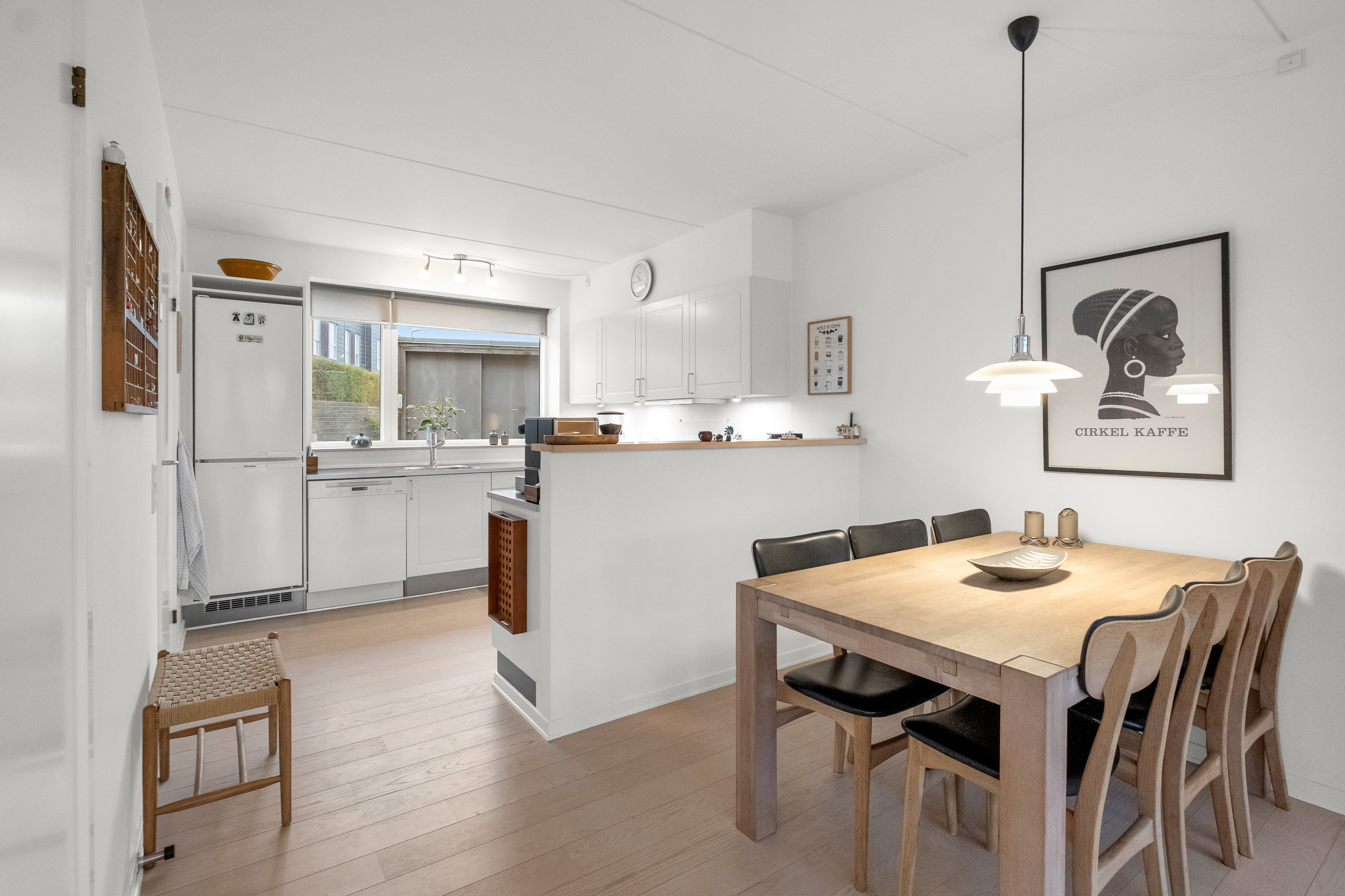 Fremhævet stue billede i fuldskærmstilstand. Billede af Egå Engvej 160, 8250 Egå