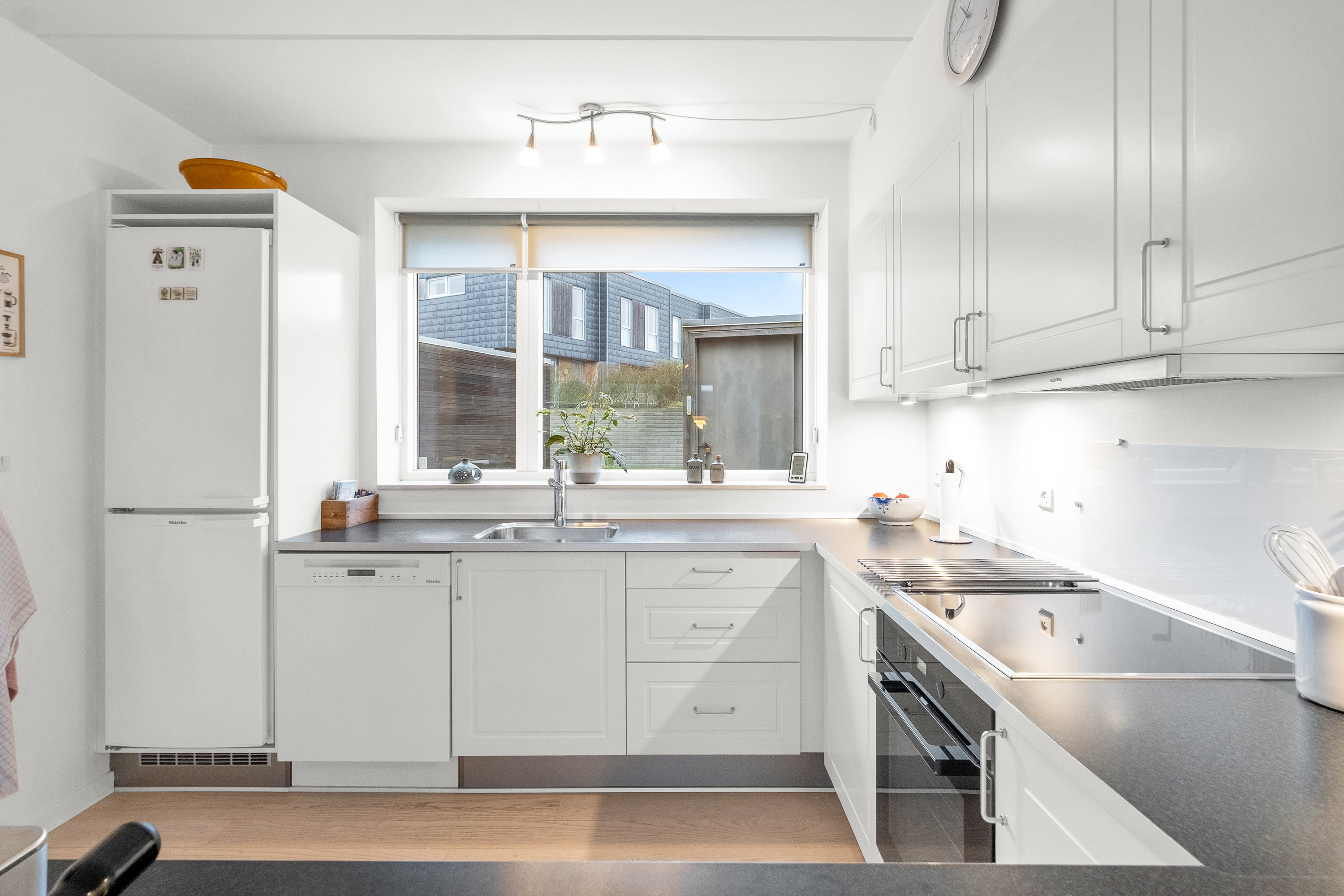 Fremhævet køkken billede i fuldskærmstilstand. Billede af Egå Engvej 160, 8250 Egå