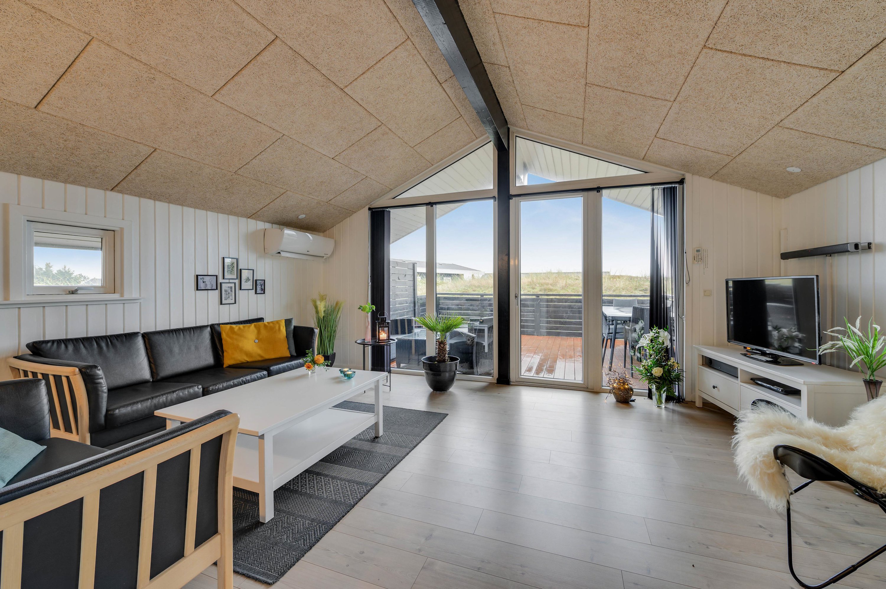 Miniaturebillede 2: . Billede af Baunebjergvej 15, Haurvig, 6960 Hvide Sande