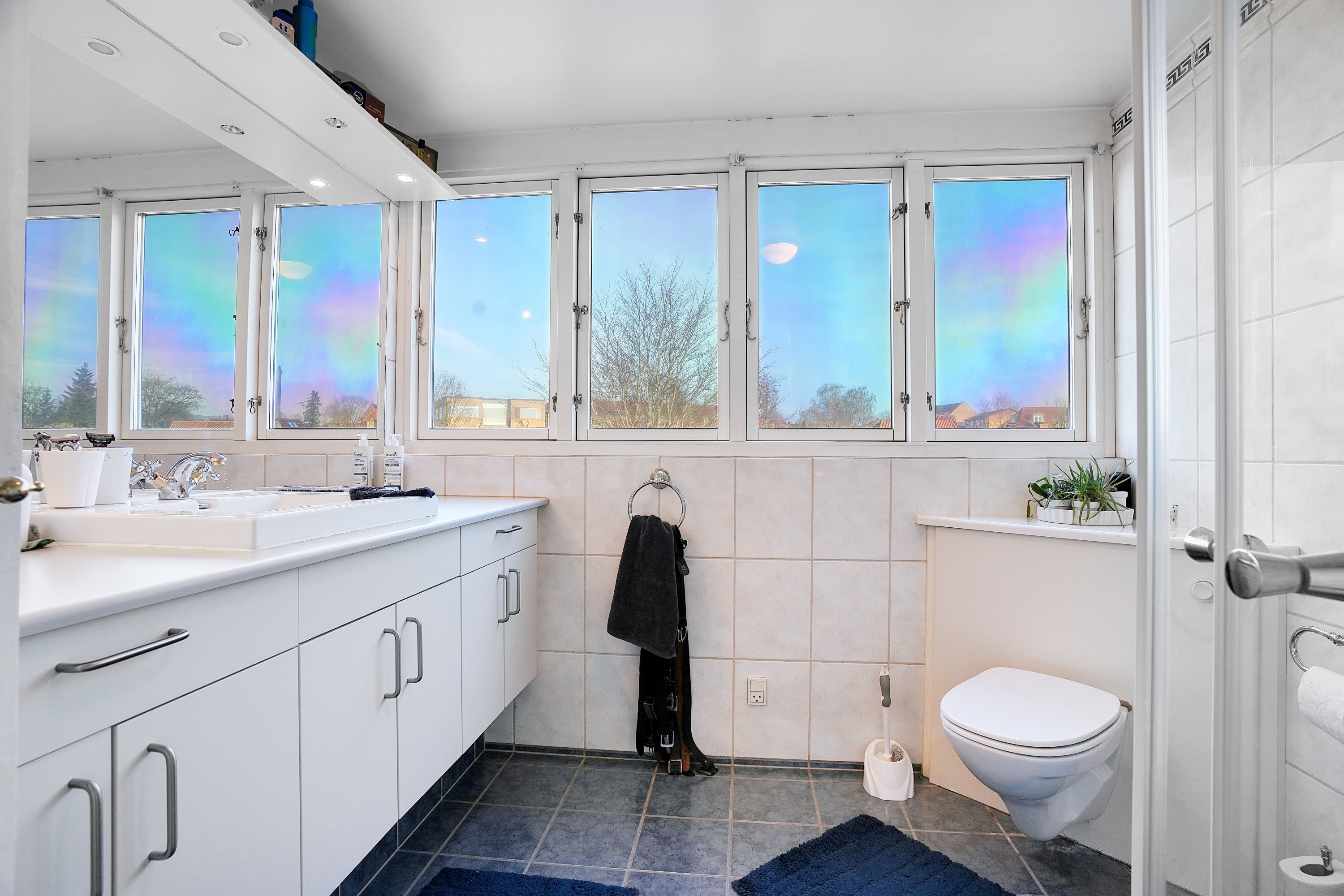 Fremhævet badeværelse billede i fuldskærmstilstand. Billede af Københavnsvej 37, 3400 Hillerød