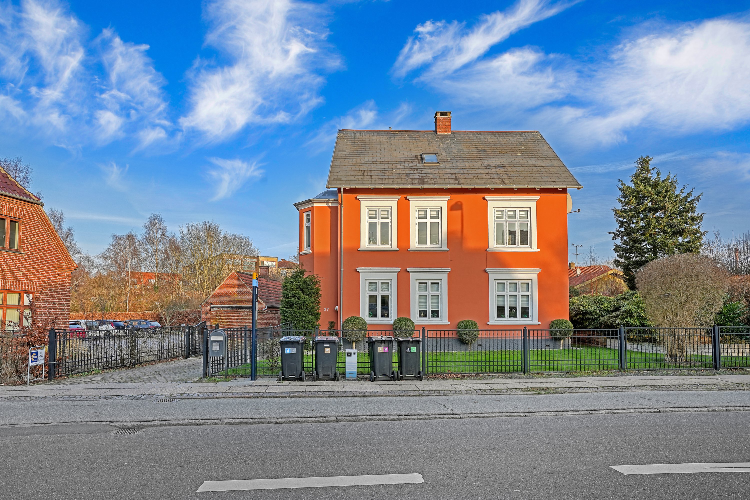 Fremhævet ejendommen billede i fuldskærmstilstand. Billede af Københavnsvej 37, 3400 Hillerød