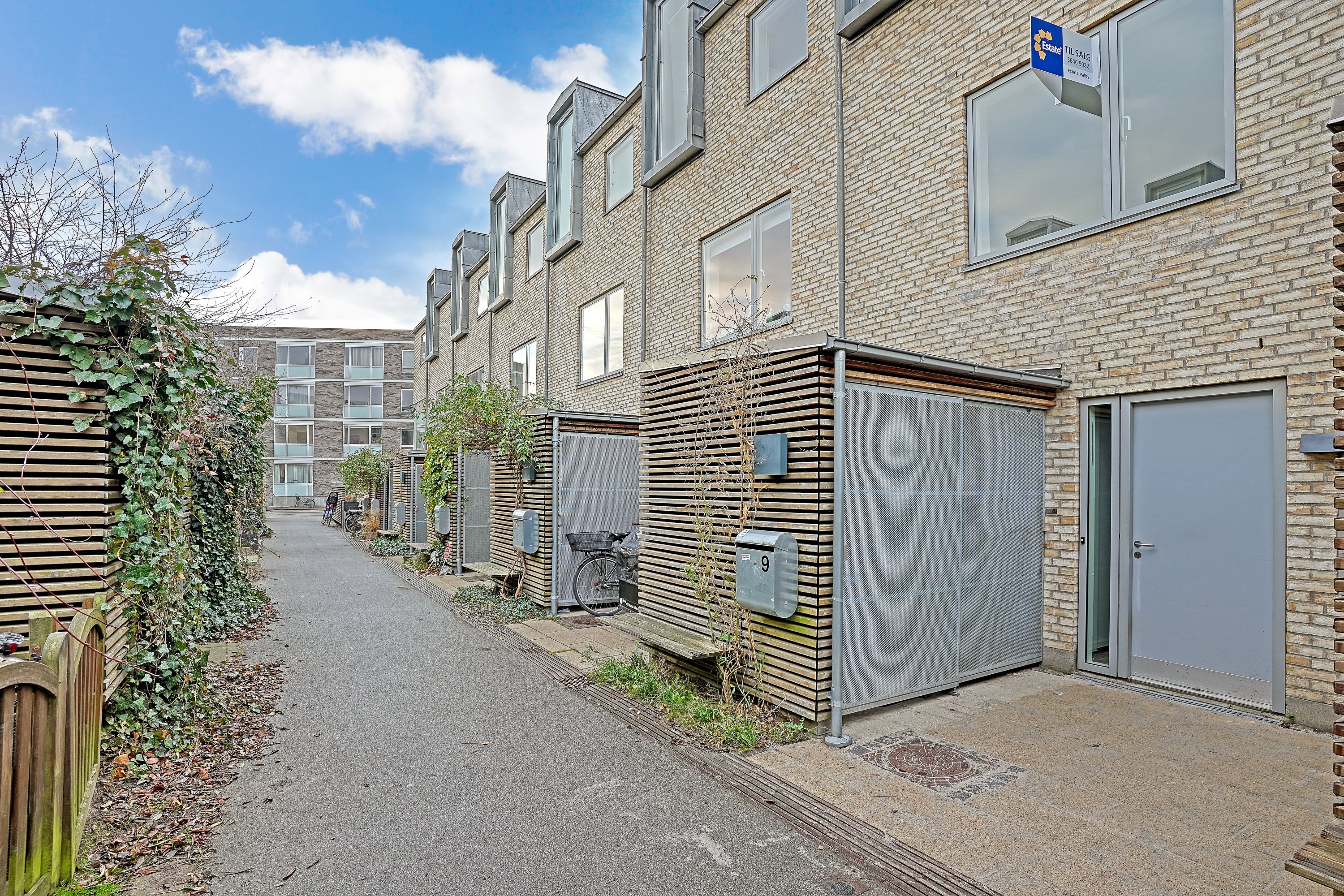 Fremhævet ejendommen billede i fuldskærmstilstand. Billede af Poul Reumerts Vej 9, 2500 Valby