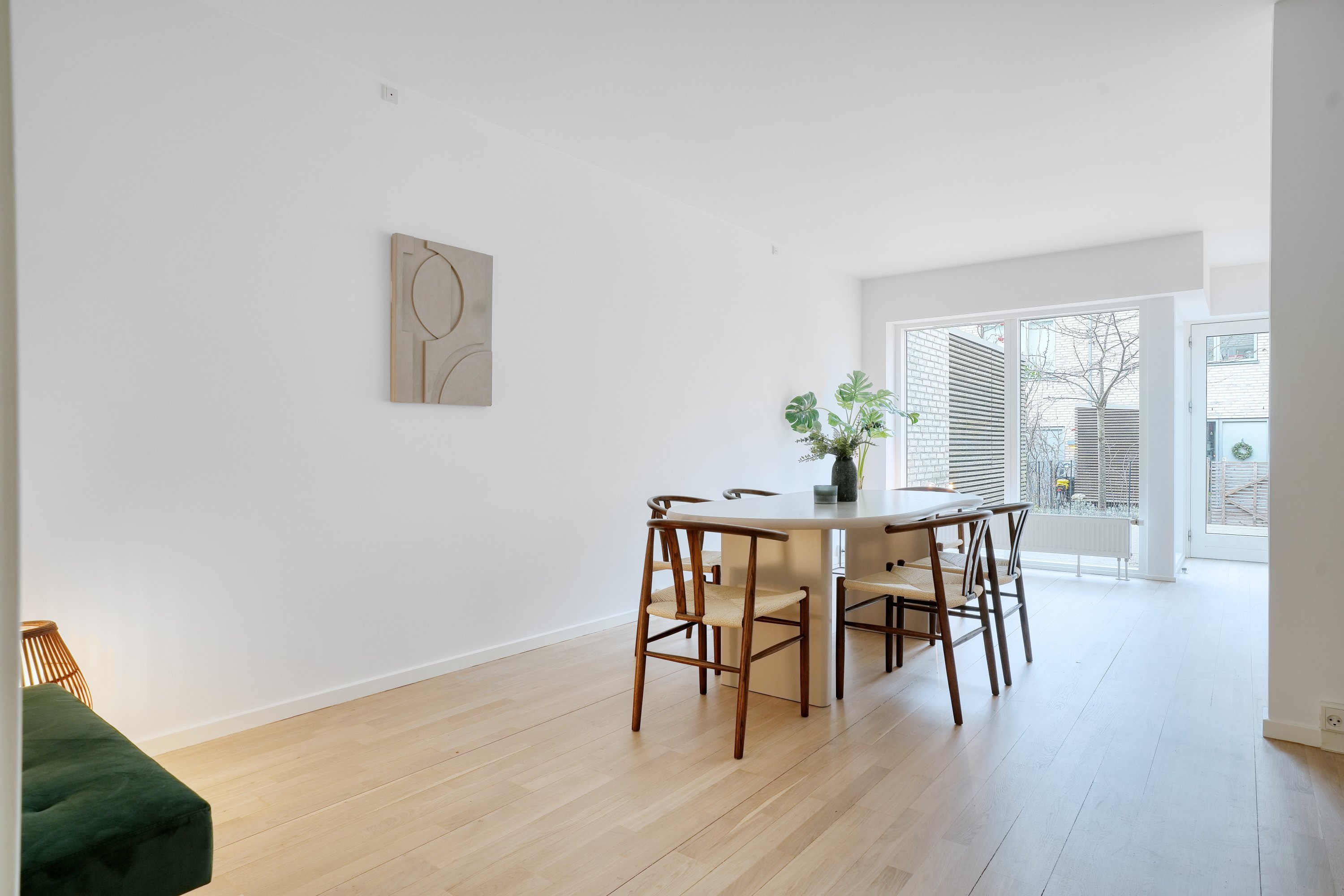 Fremhævet spisestue billede i fuldskærmstilstand. Billede af Poul Reumerts Vej 9, 2500 Valby