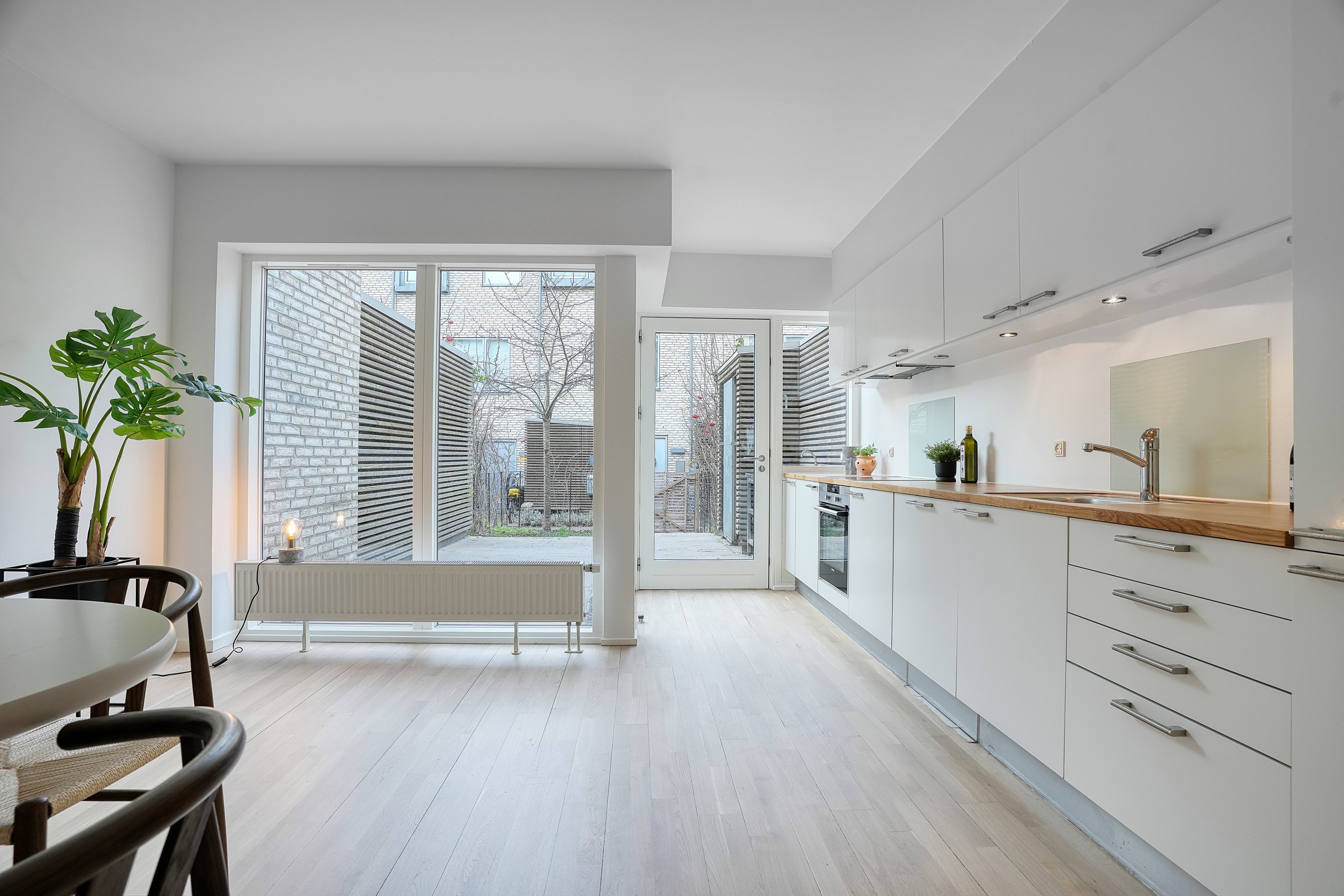 Fremhævet køkken billede i fuldskærmstilstand. Billede af Poul Reumerts Vej 9, 2500 Valby