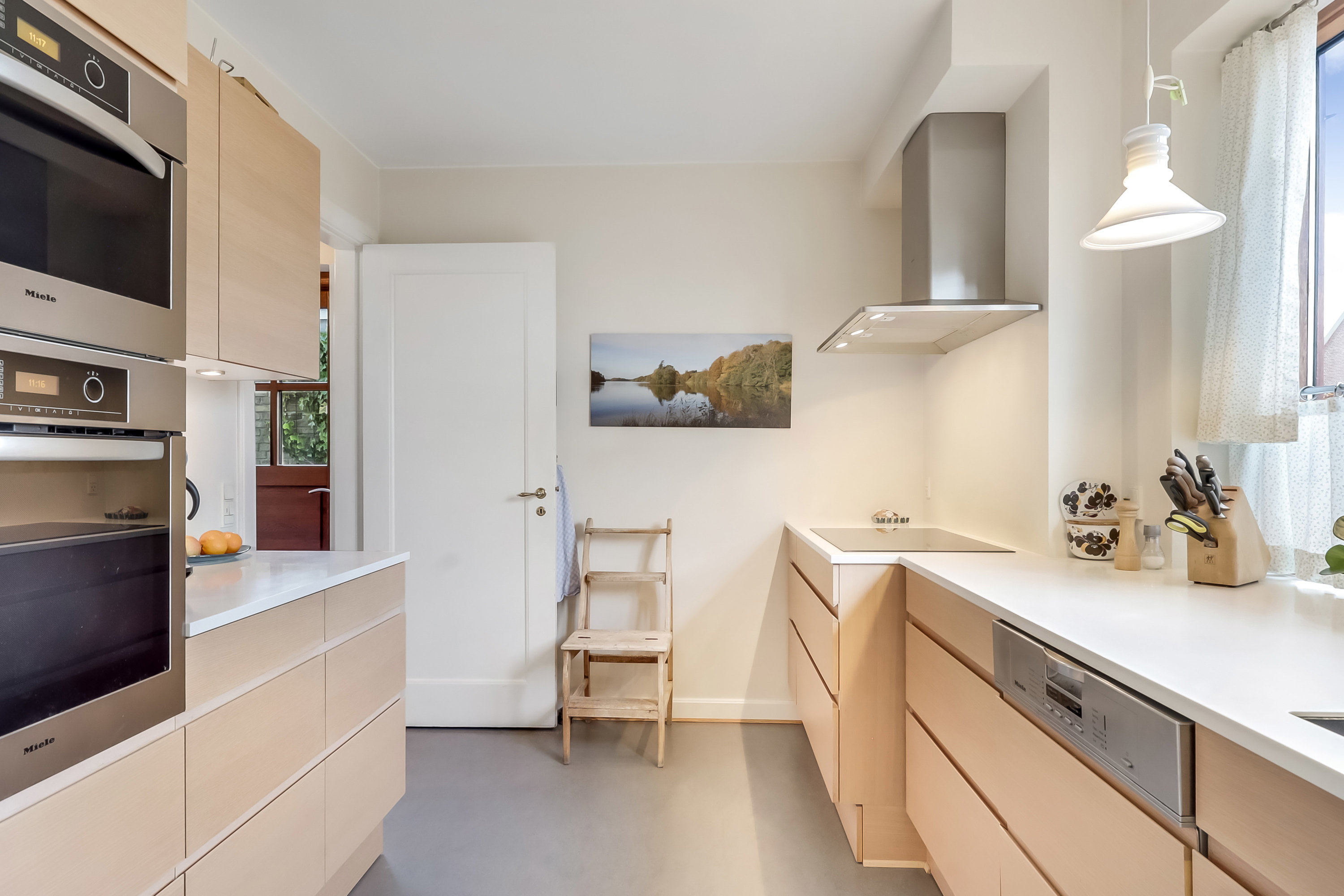 Fremhævet køkken billede i fuldskærmstilstand. Billede af Christinedalsvej 1, 5700 Svendborg