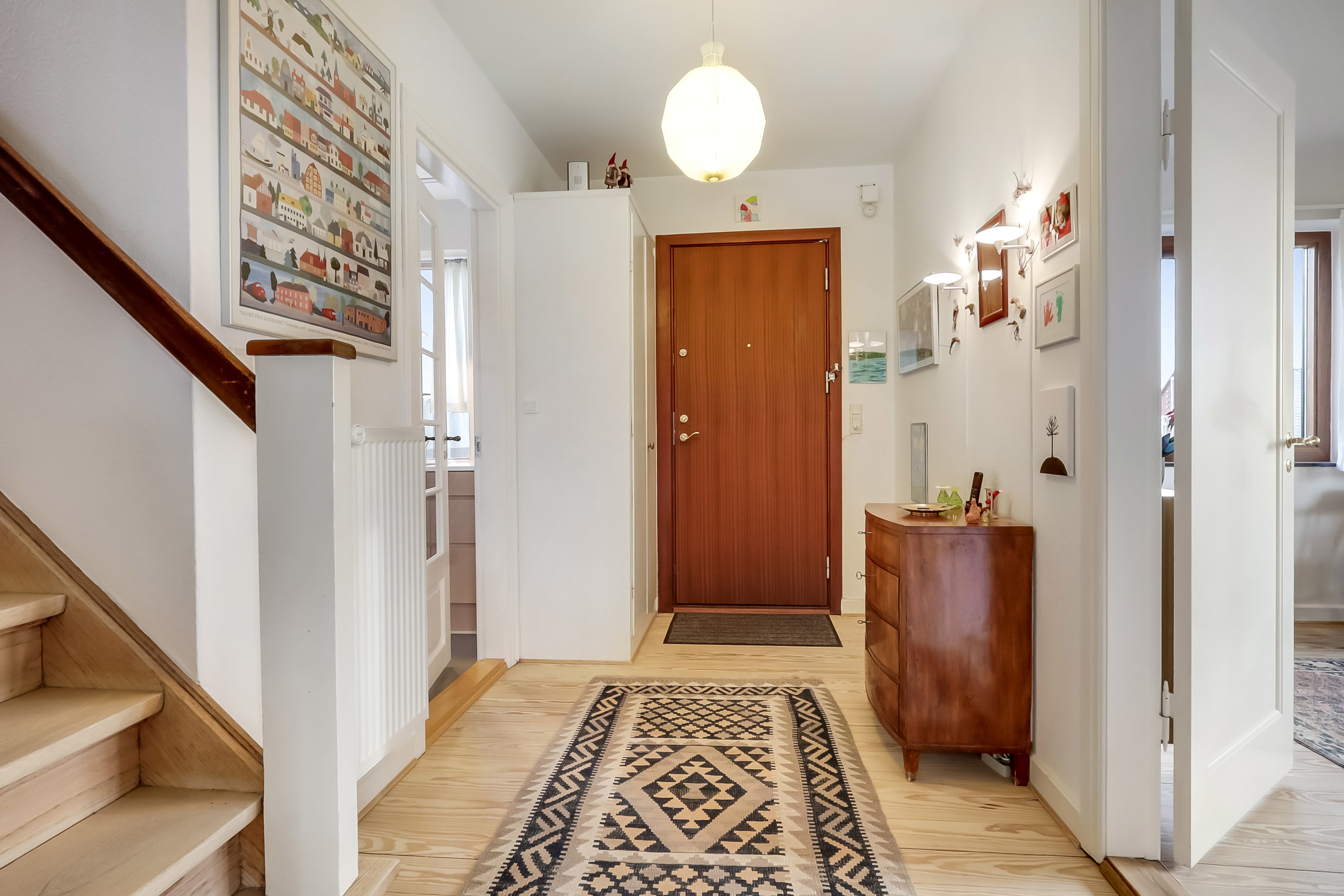 Fremhævet entré billede i fuldskærmstilstand. Billede af Christinedalsvej 1, 5700 Svendborg