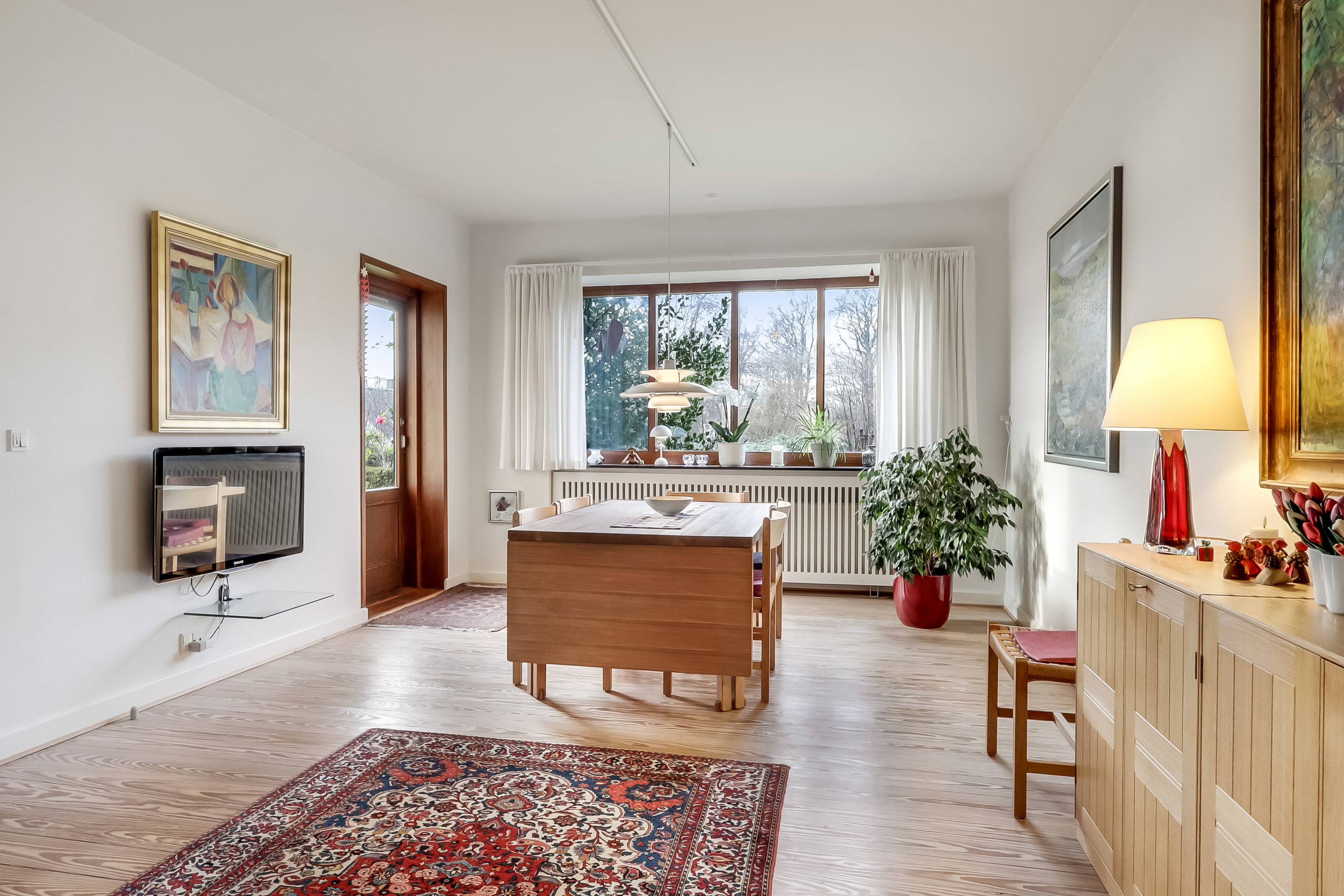 Fremhævet stue billede i fuldskærmstilstand. Billede af Christinedalsvej 1, 5700 Svendborg