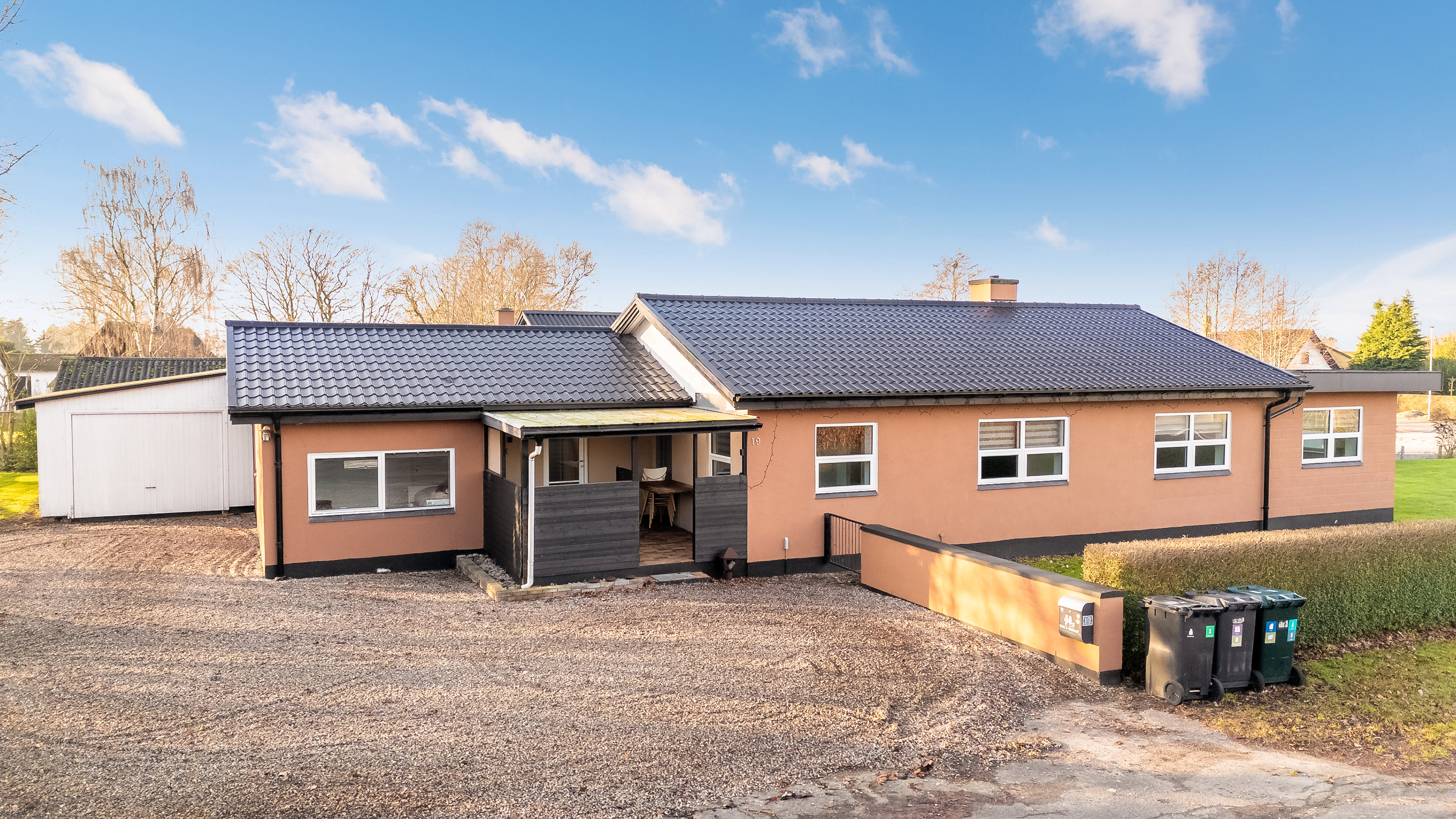 Villa: Facade på Stationsvej 19, Jordløse, 5683 Haarby