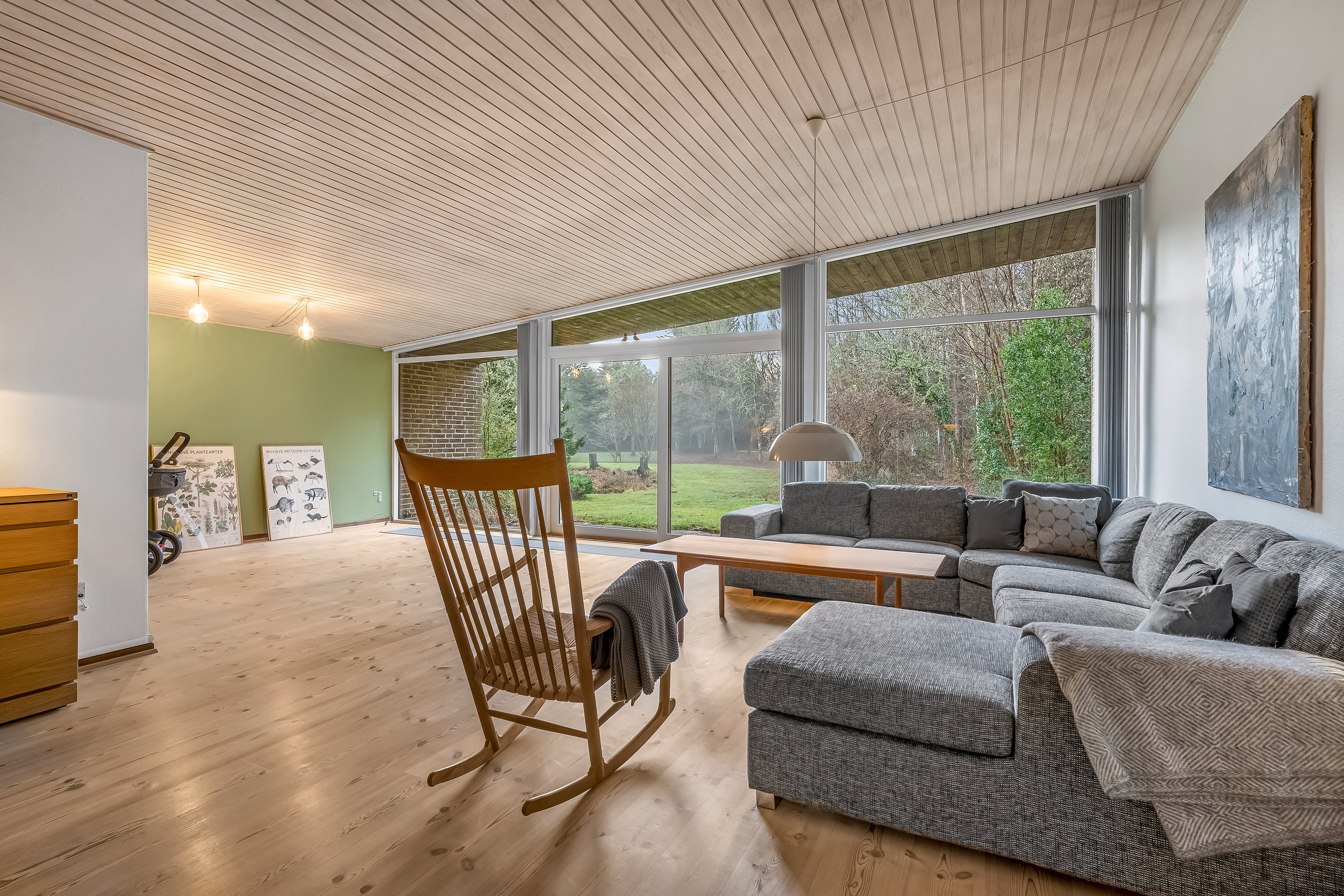 Fremhævet stue billede i fuldskærmstilstand. Billede af Græmvej 3, Husby, 6990 Ulfborg