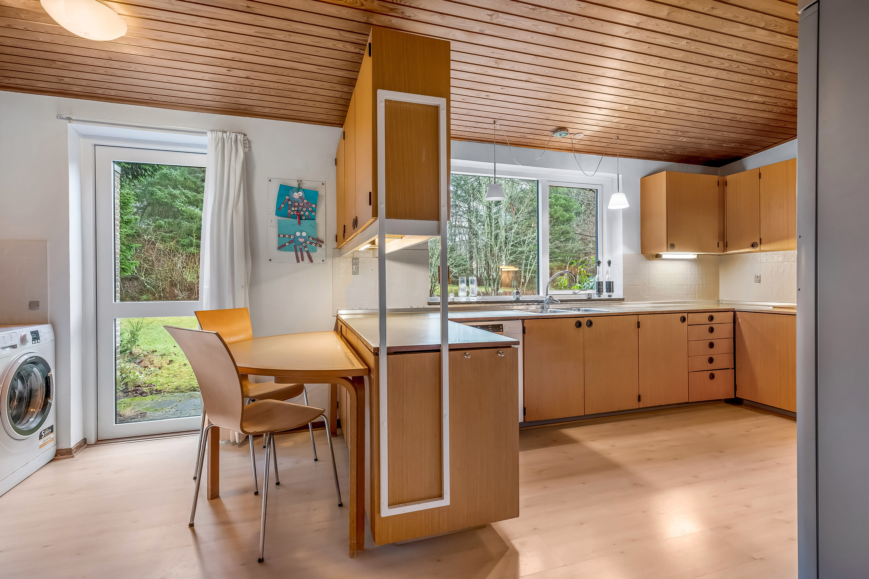 Fremhævet køkken billede i fuldskærmstilstand. Billede af Græmvej 3, Husby, 6990 Ulfborg