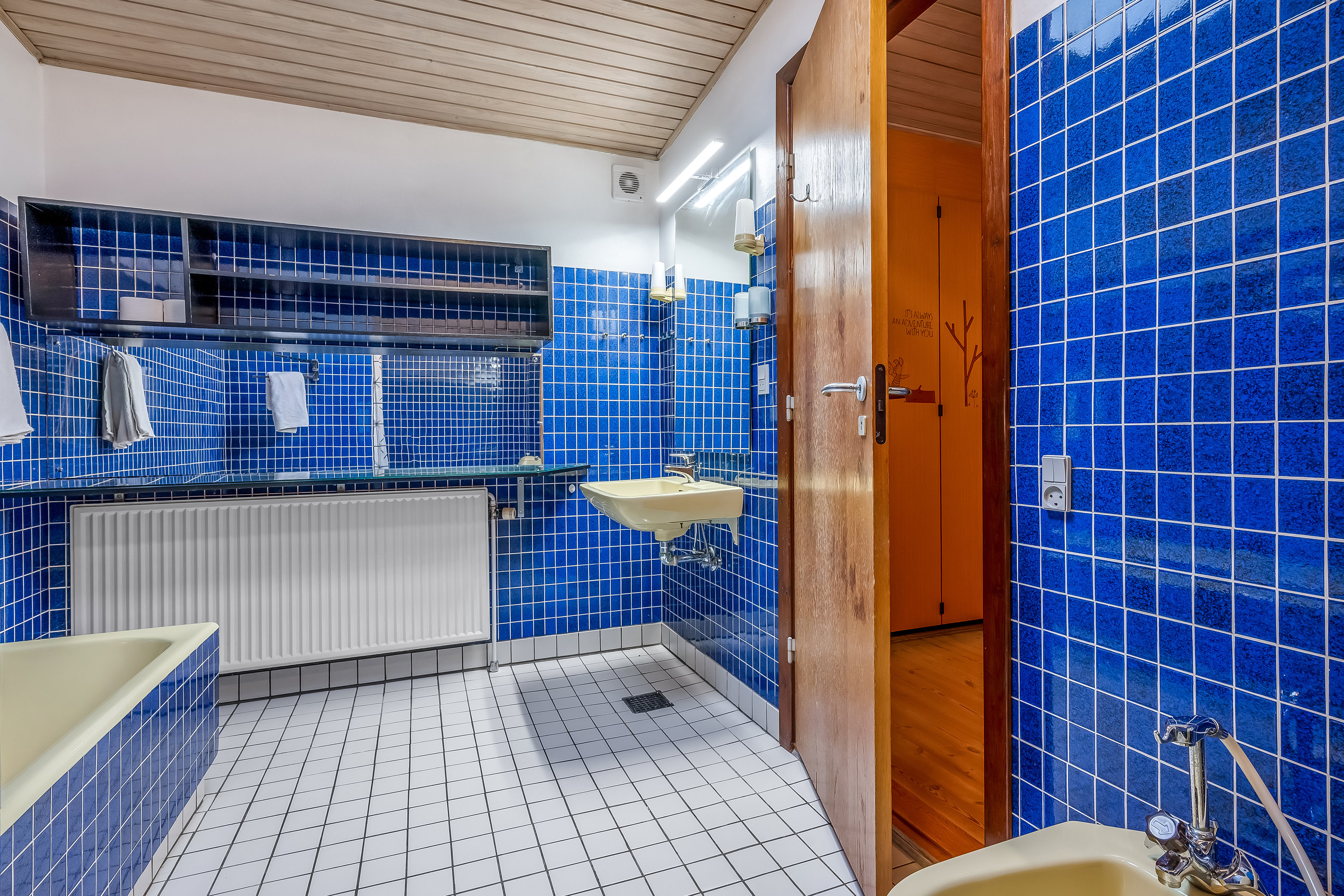 Fremhævet badeværelse billede i fuldskærmstilstand. Billede af Græmvej 3, Husby, 6990 Ulfborg