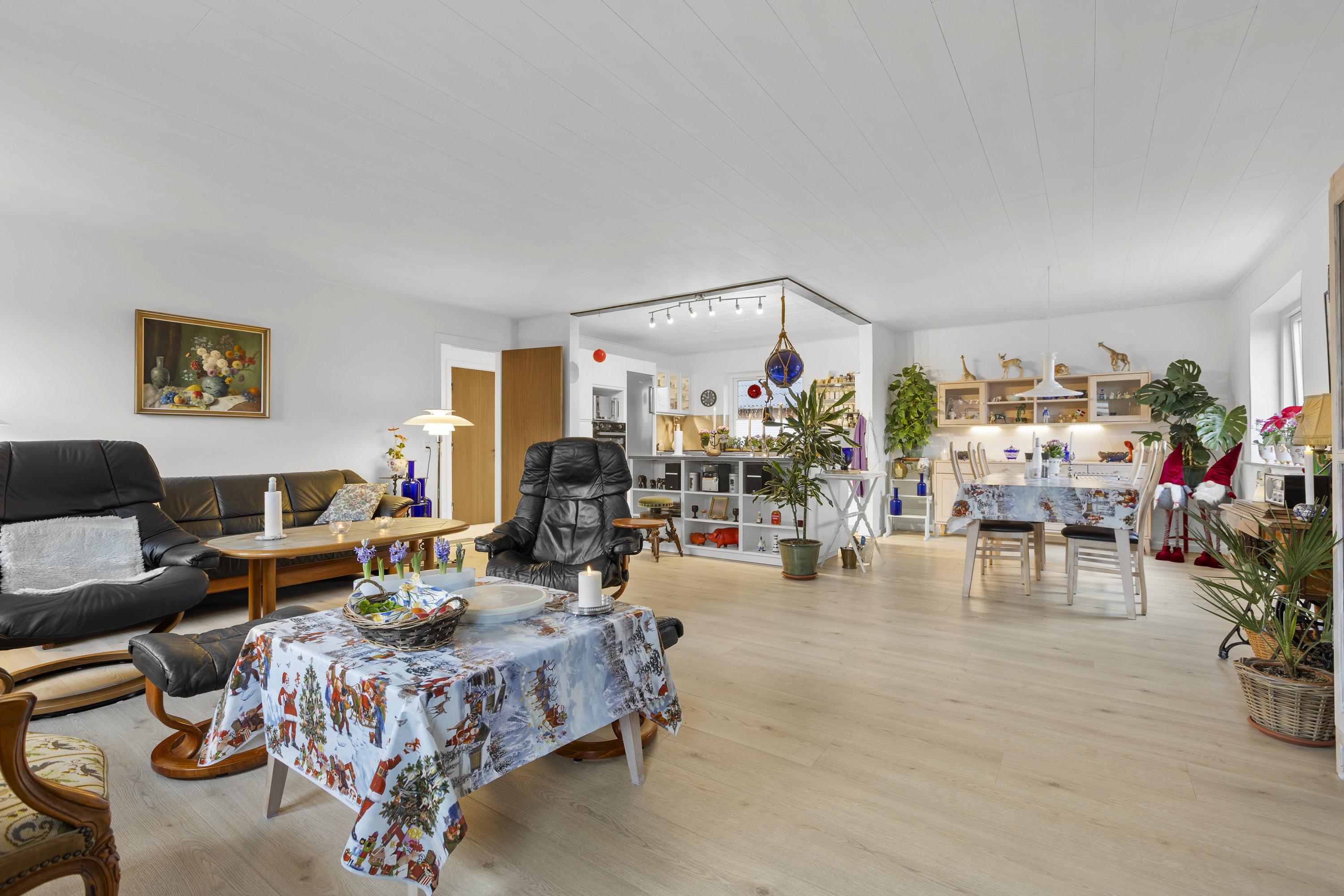 Fremhævet stue billede i fuldskærmstilstand. Billede af Æblevej 3, 4230 Skælskør