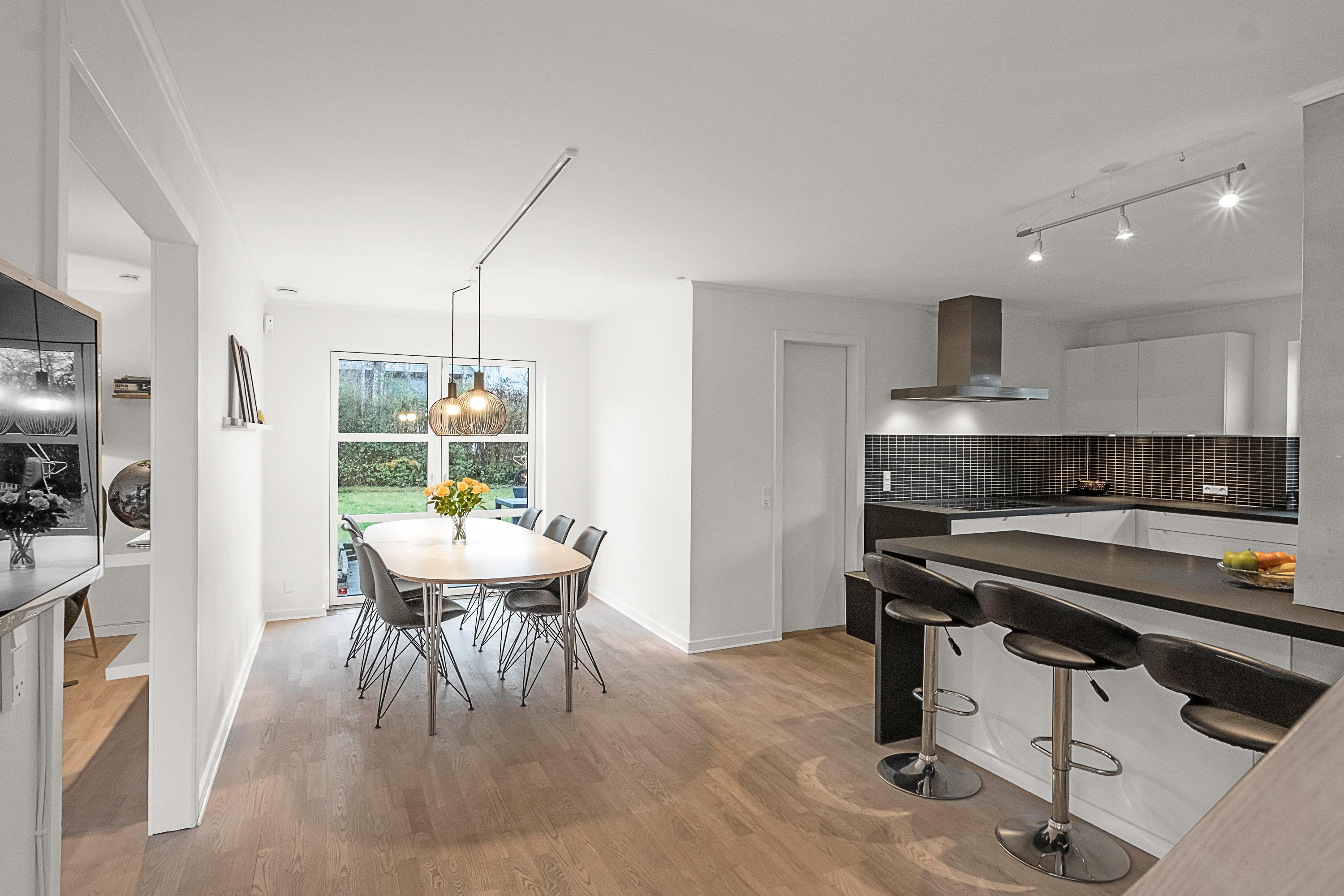 Fremhævet stue billede i fuldskærmstilstand. Billede af Hyldehaven 120, 8520 Lystrup